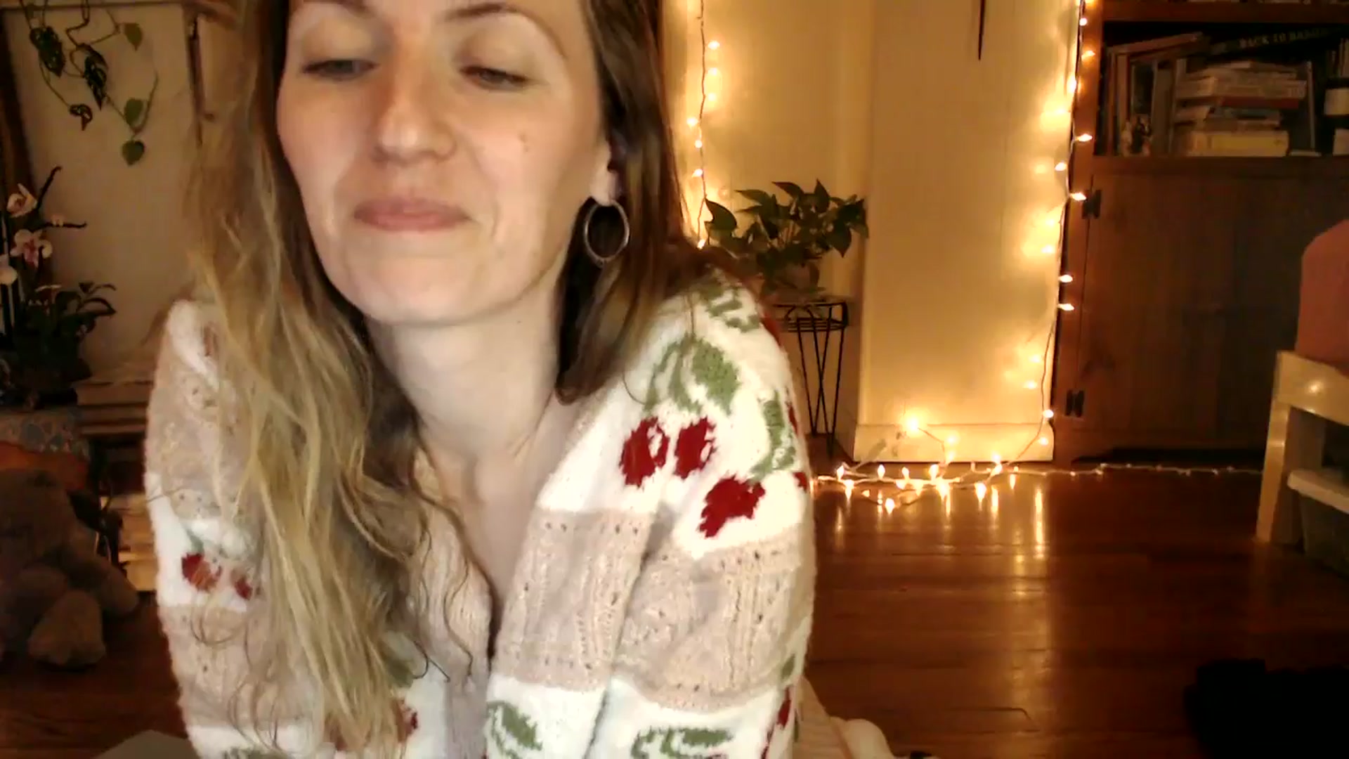 Gallery image thumbnail from WildflowerEm's myfreecams stream on, 02/02/2025, 22:25 image 13 of 20