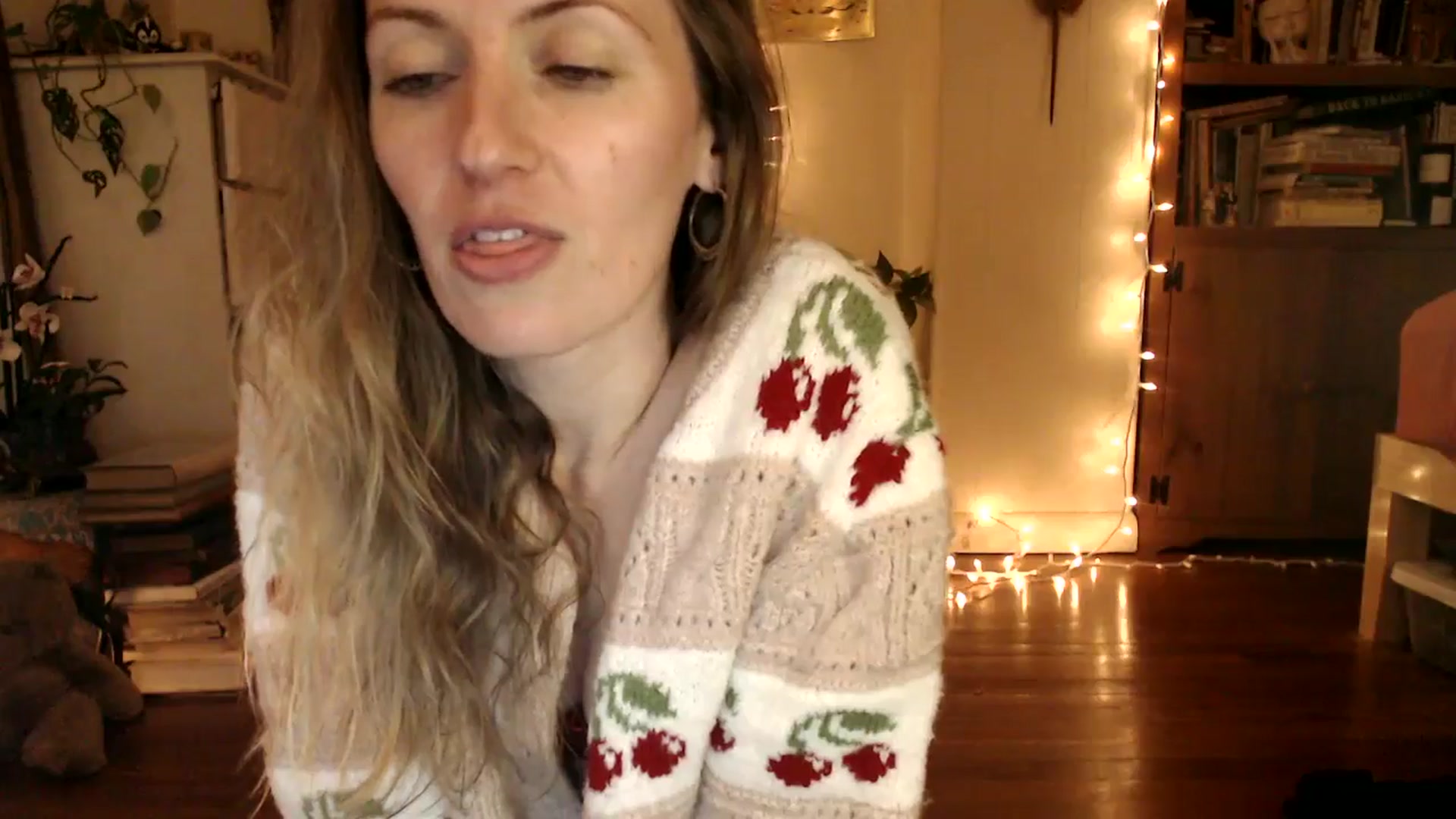 Gallery image thumbnail from WildflowerEm's myfreecams stream on, 02/02/2025, 22:25 image 10 of 20