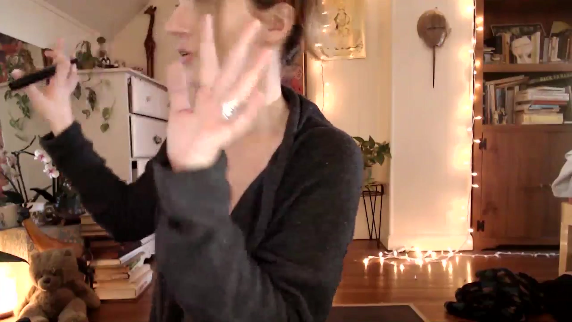 Gallery image thumbnail from WildflowerEm's myfreecams stream on, 02/04/2025, 19:37 image 10 of 20