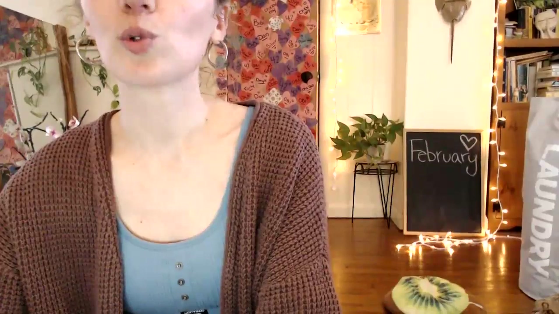 Gallery image thumbnail from WildflowerEm's myfreecams stream on, 02/05/2025, 20:06 image 14 of 20