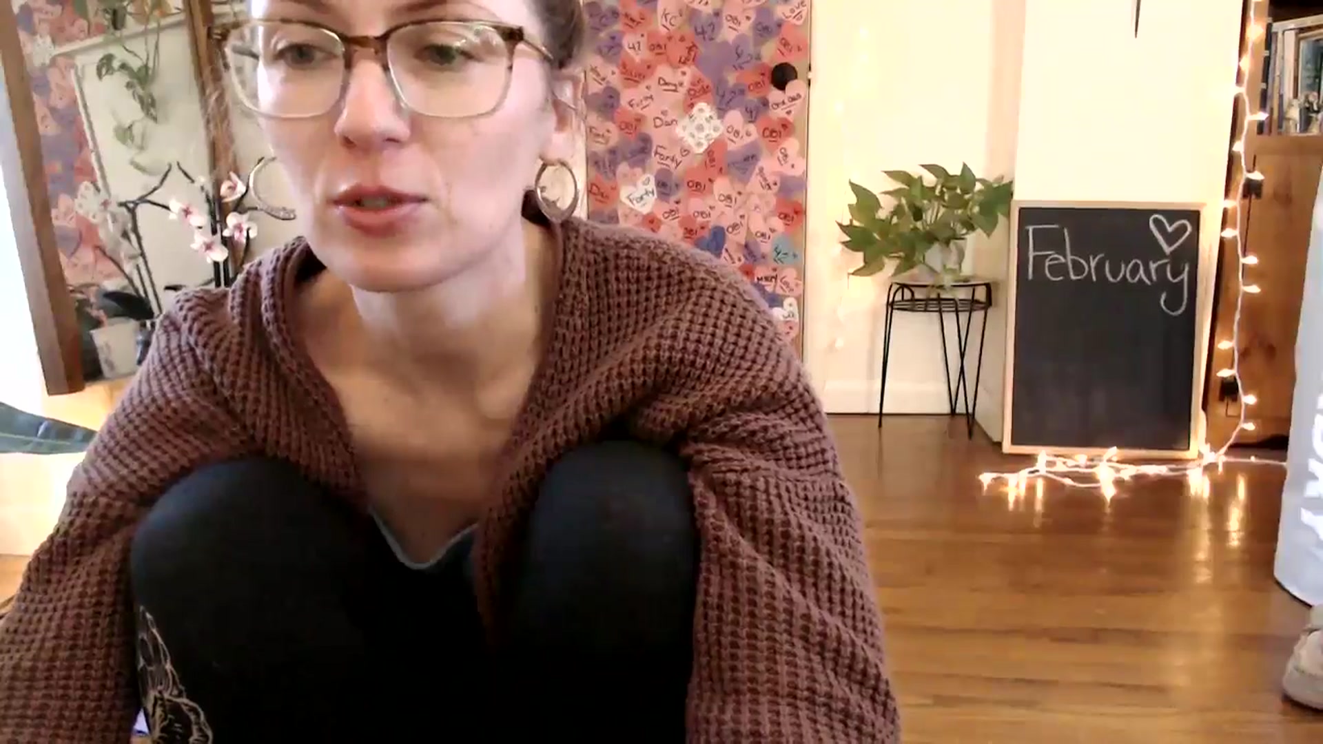 Gallery image thumbnail from WildflowerEm's myfreecams stream on, 02/05/2025, 20:06 image 4 of 20