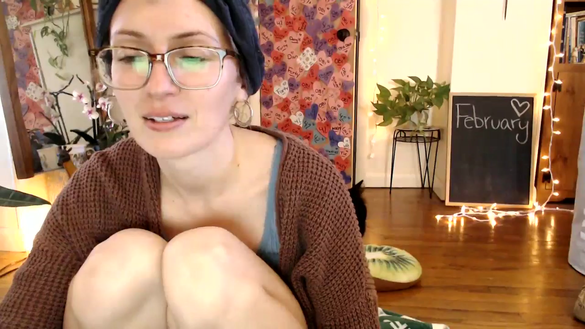 Gallery image thumbnail from WildflowerEm's myfreecams stream on, 02/05/2025, 20:06 image 9 of 20