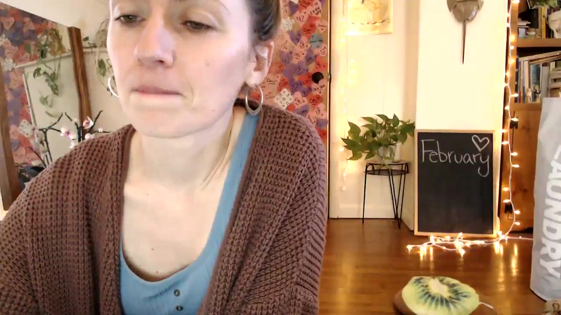 Gallery image thumbnail from WildflowerEm's myfreecams stream on, 02/05/2025, 20:06 image 13 of 20