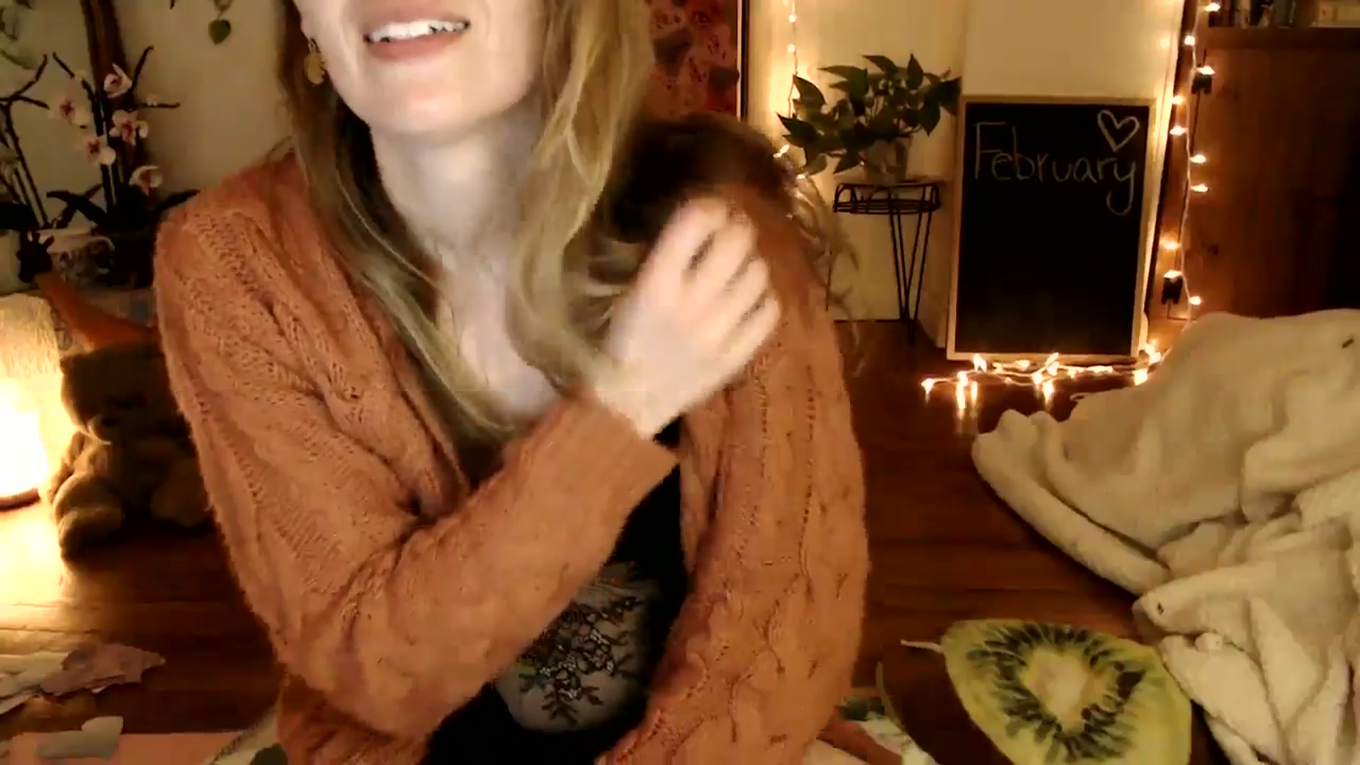 Gallery image thumbnail from WildflowerEm's myfreecams stream on, 02/08/2025, 23:06 image 20 of 20