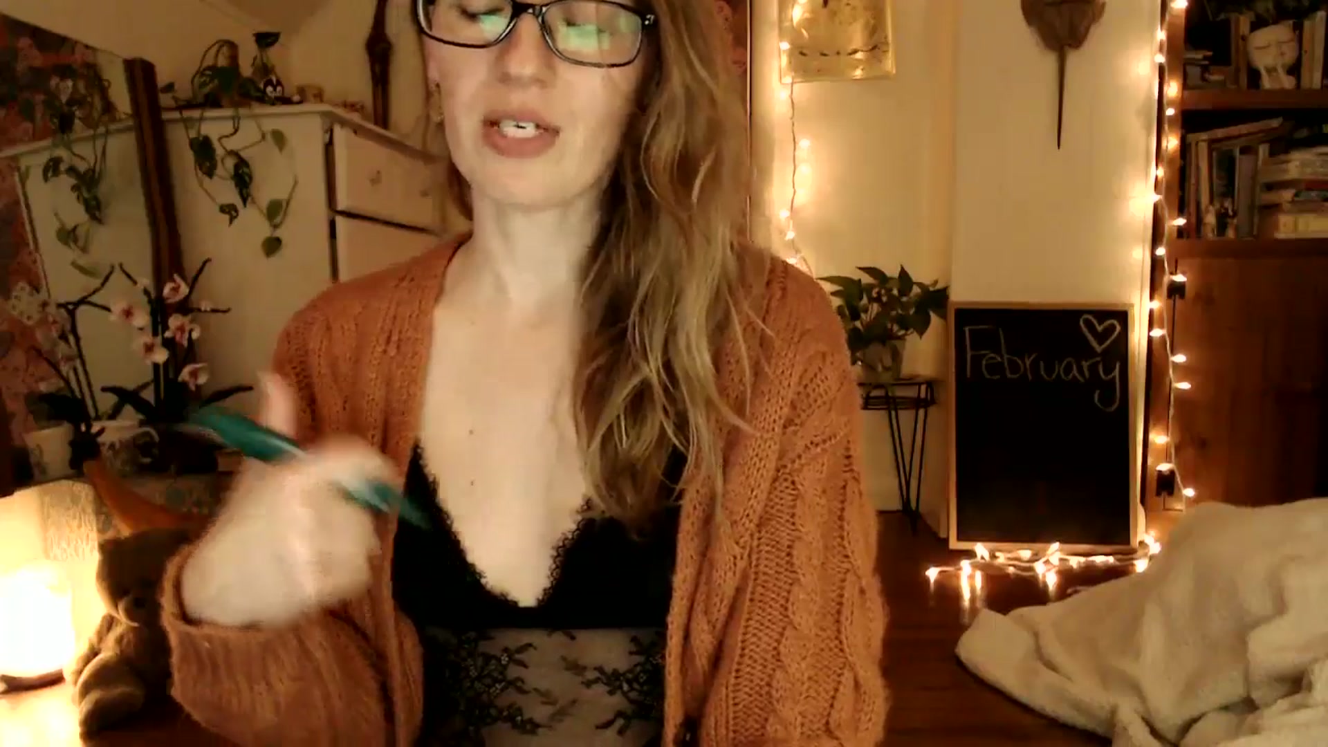 Gallery image thumbnail from WildflowerEm's myfreecams stream on, 02/08/2025, 23:06 image 13 of 20