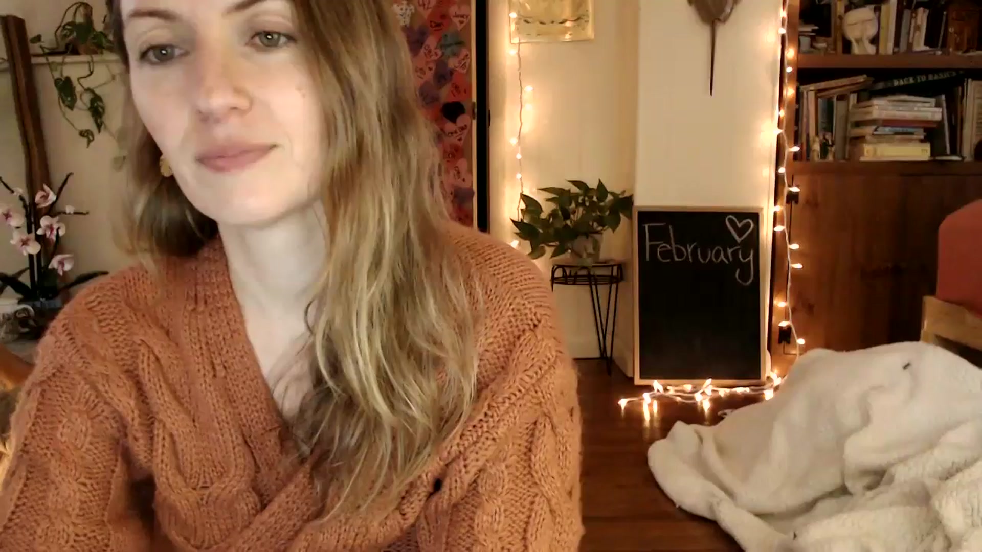 Gallery image thumbnail from WildflowerEm's myfreecams stream on, 02/08/2025, 23:06 image 1 of 20
