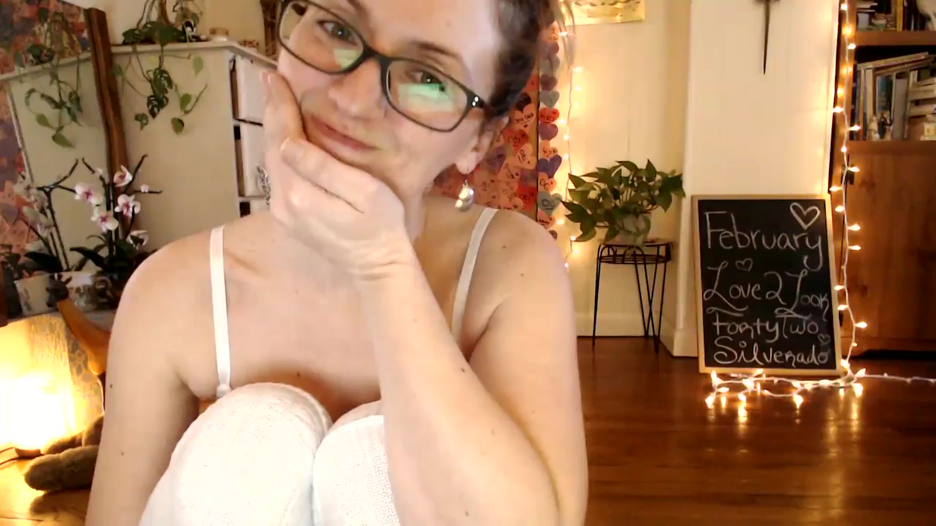 Gallery image thumbnail from WildflowerEm's myfreecams stream on, 02/18/2025, 23:20 image 8 of 20