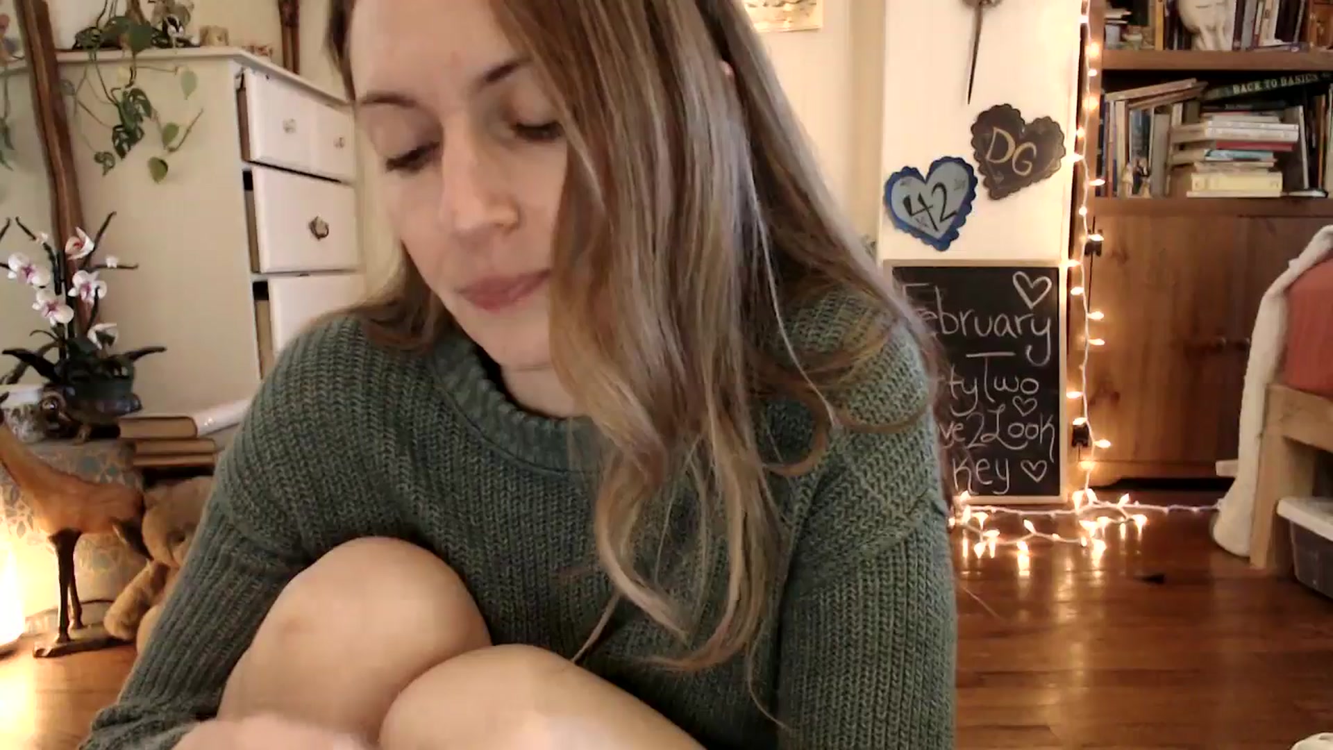 Gallery image thumbnail from WildflowerEm's myfreecams stream on, 02/22/2025, 23:21 image 7 of 20