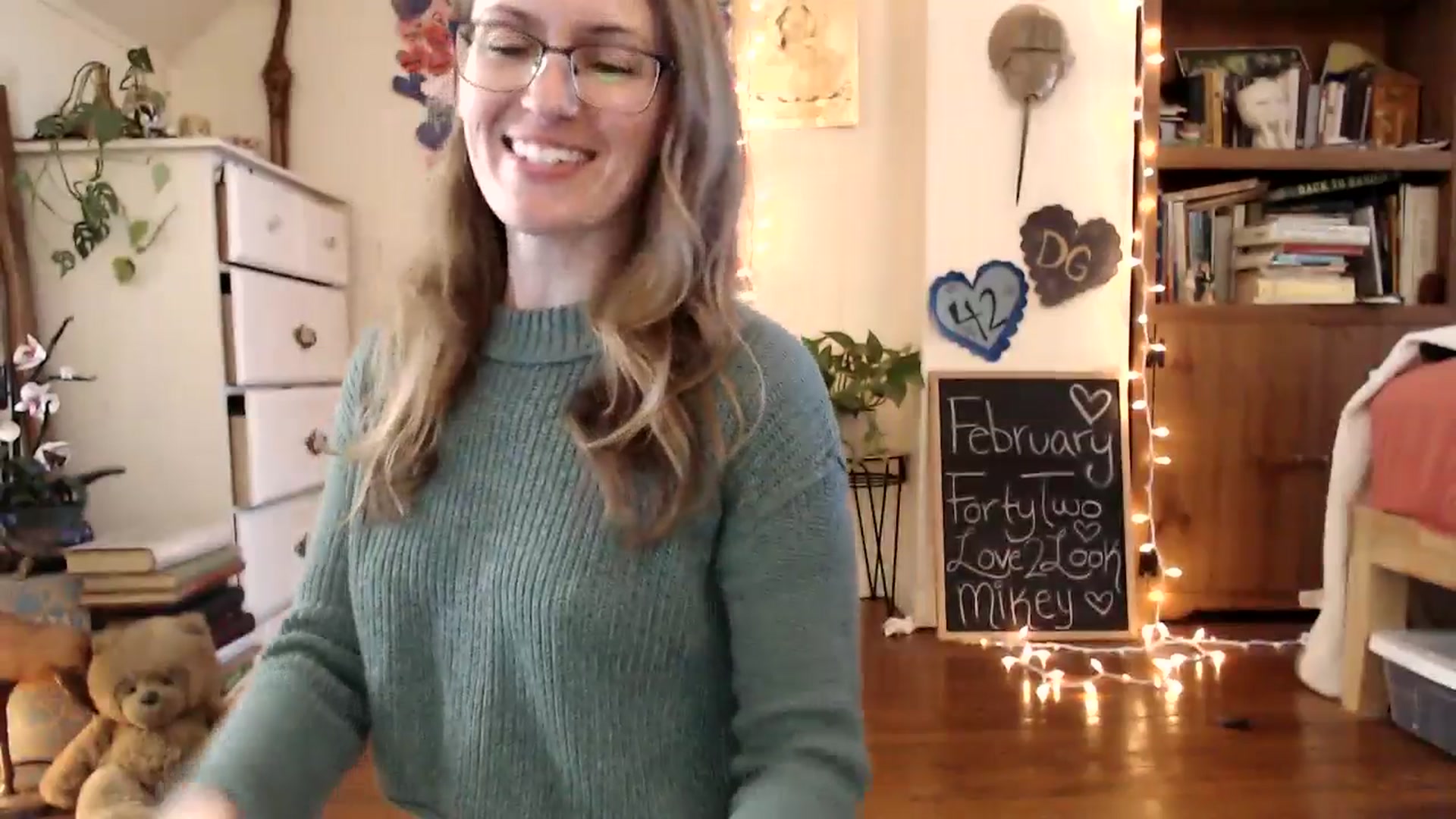 Gallery image thumbnail from WildflowerEm's myfreecams stream on, 02/22/2025, 23:21 image 4 of 20