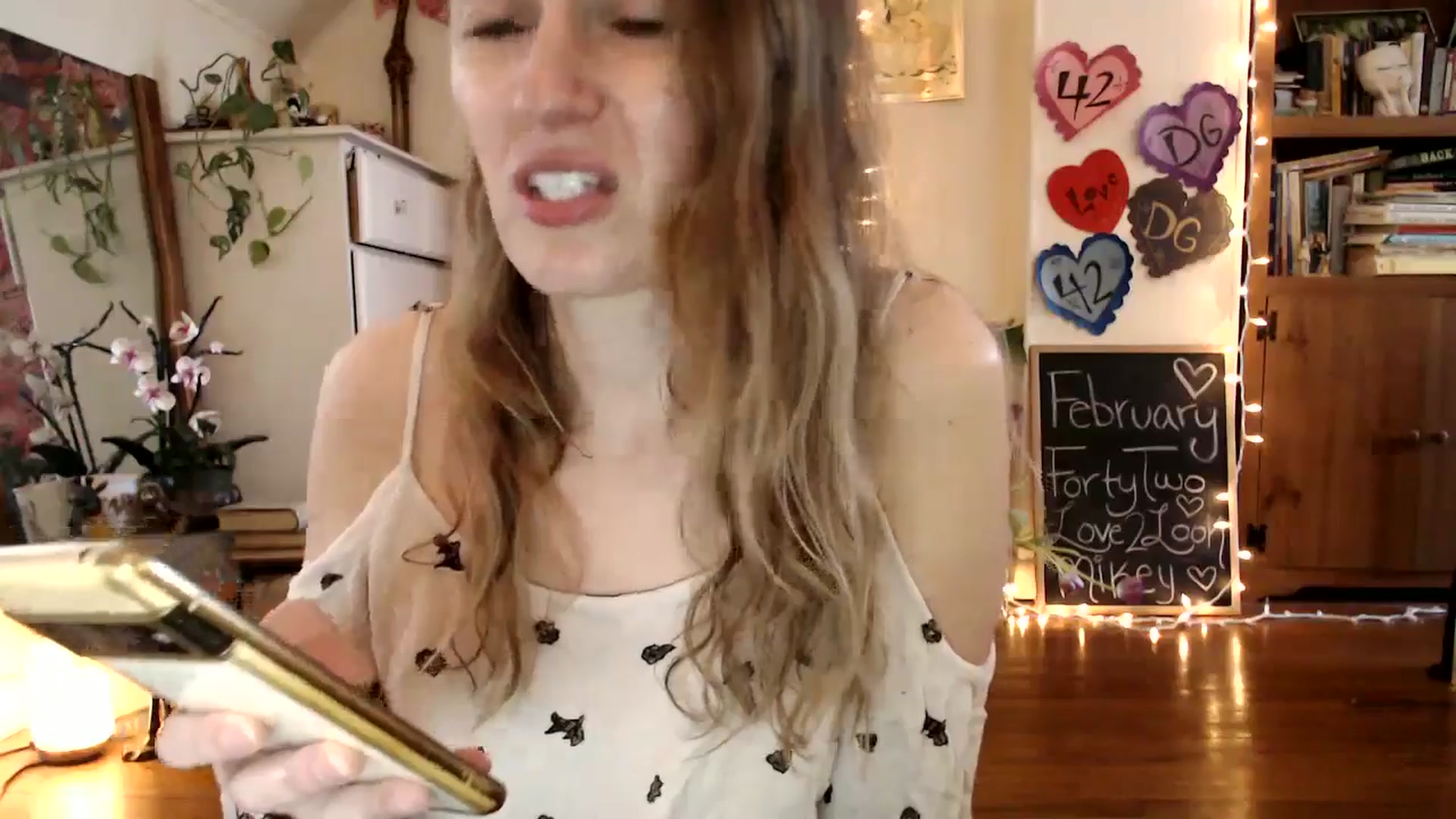Gallery image thumbnail from WildflowerEm's myfreecams stream on, 02/25/2025, 20:11 image 3 of 20