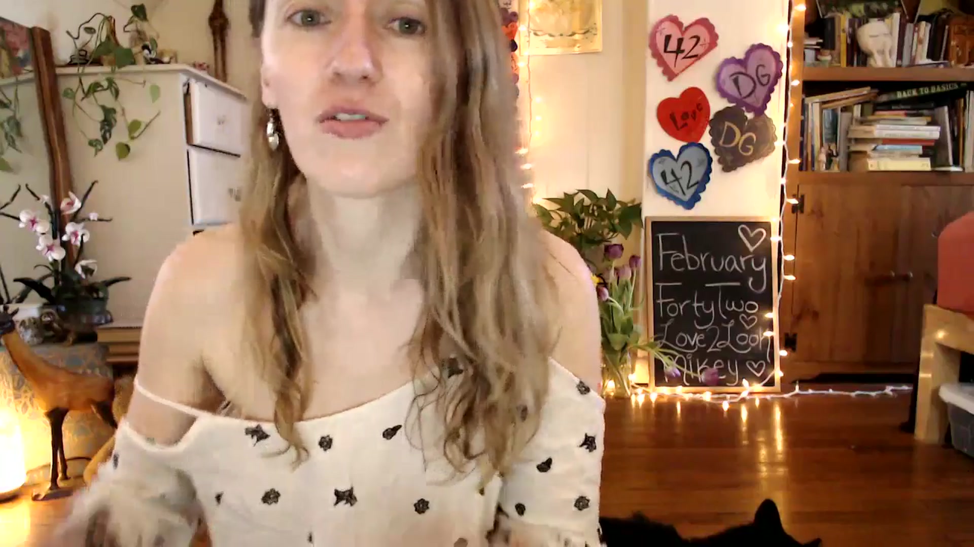 Gallery image thumbnail from WildflowerEm's myfreecams stream on, 02/25/2025, 20:11 image 10 of 20