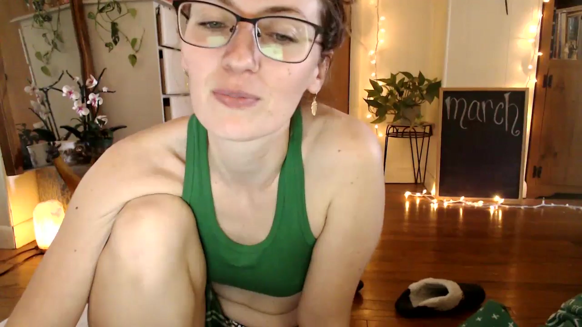 Gallery image thumbnail from WildflowerEm's myfreecams stream on, 03/04/2025, 20:19 image 12 of 20
