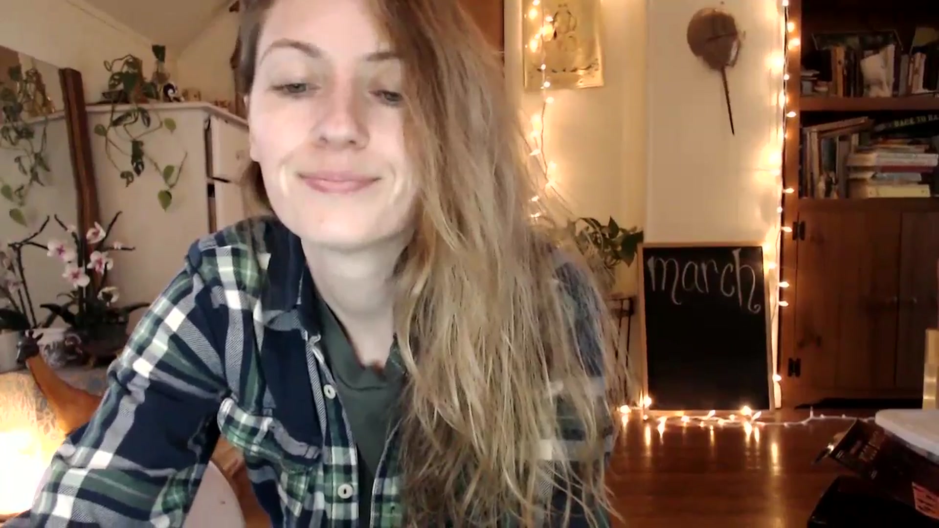 Gallery image thumbnail from WildflowerEm's myfreecams stream on, 03/06/2025, 20:17 image 12 of 20