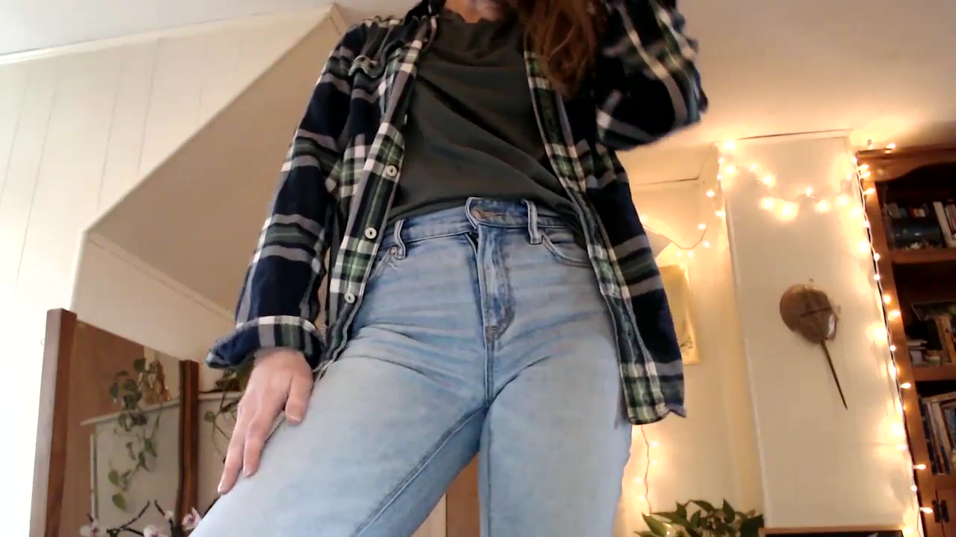 Gallery image thumbnail from WildflowerEm's myfreecams stream on, 03/06/2025, 20:17 image 5 of 20