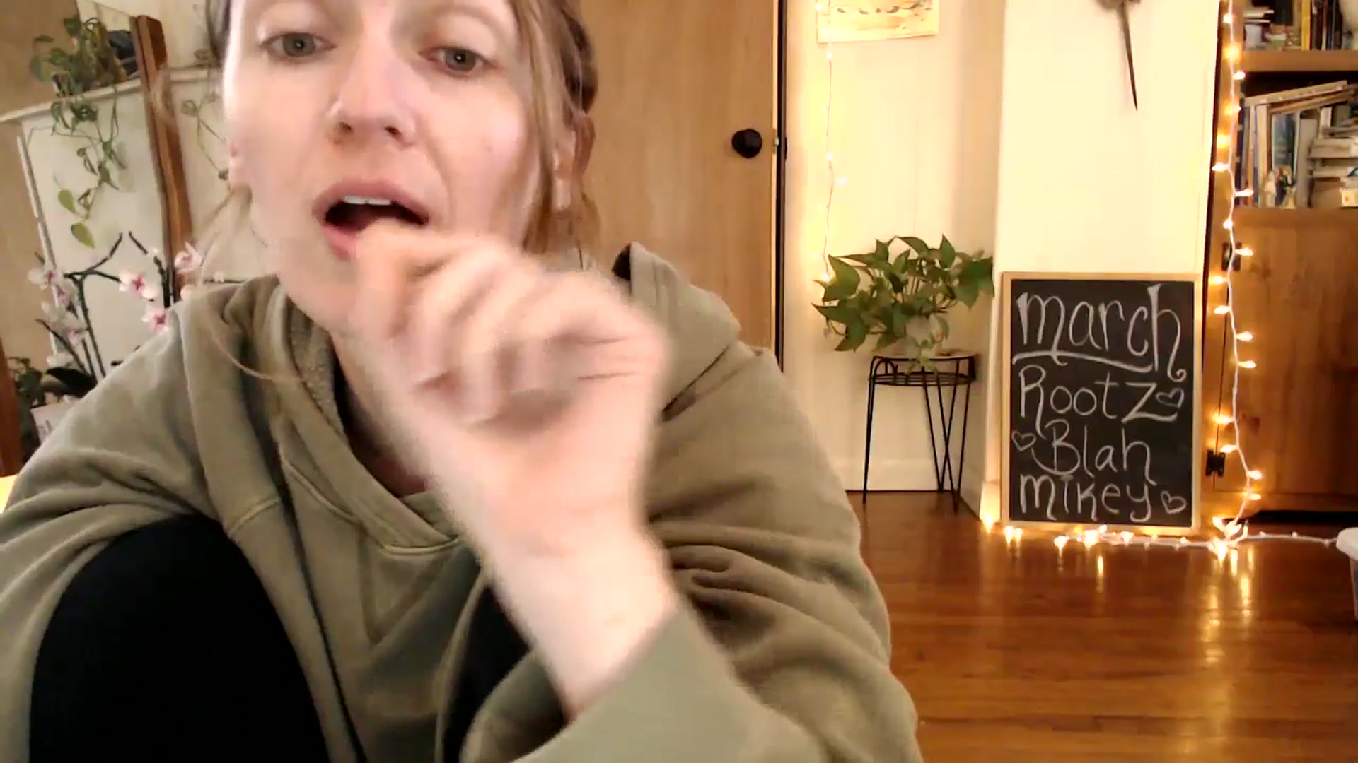 Gallery image thumbnail from WildflowerEm's myfreecams stream on, 03/07/2025, 20:20 image 7 of 20