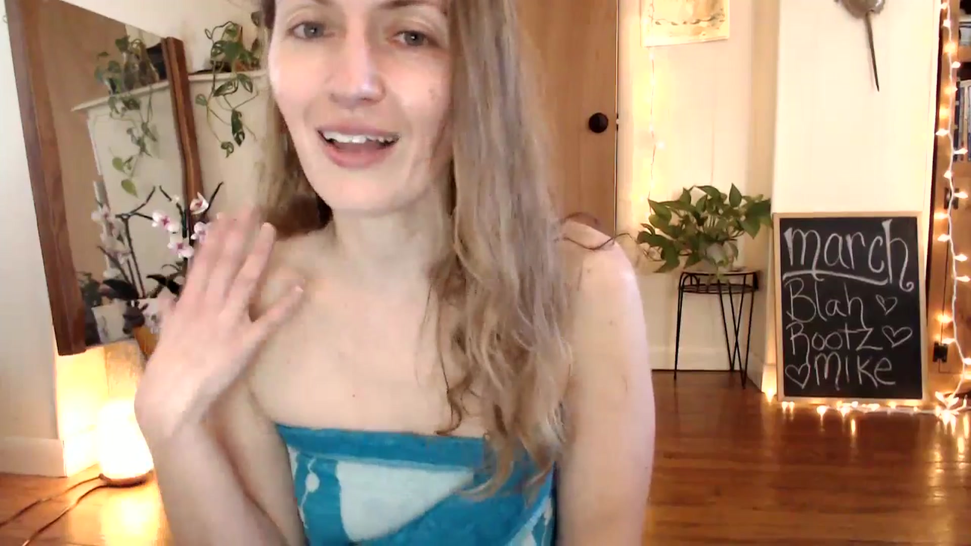 Gallery image thumbnail from WildflowerEm's myfreecams stream on, 03/11/2025, 18:23 image 19 of 20