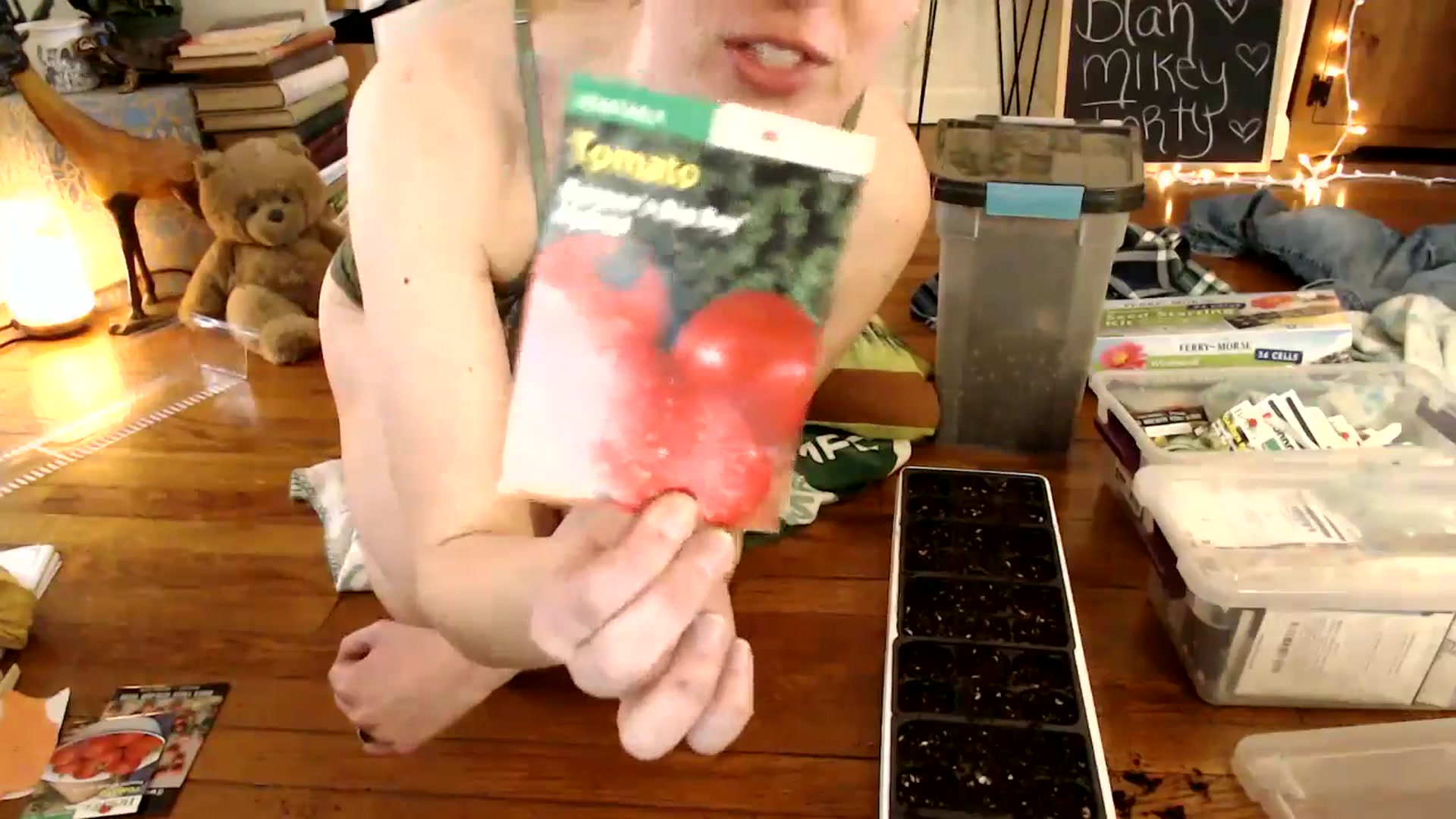 Gallery image thumbnail from WildflowerEm's myfreecams stream on, 03/20/2025, 19:21 image 13 of 20