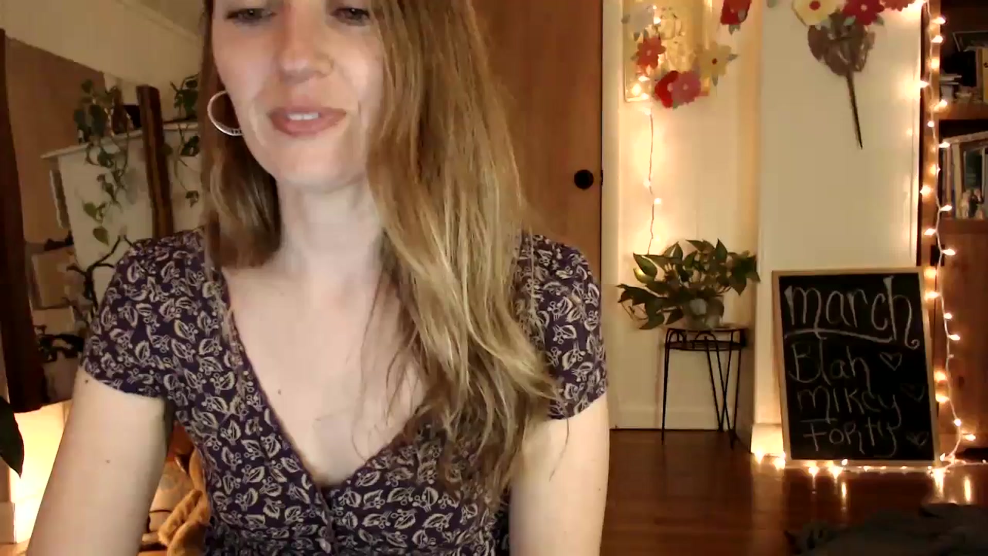 Gallery image thumbnail from WildflowerEm's myfreecams stream on, 03/29/2025, 23:41 image 9 of 20