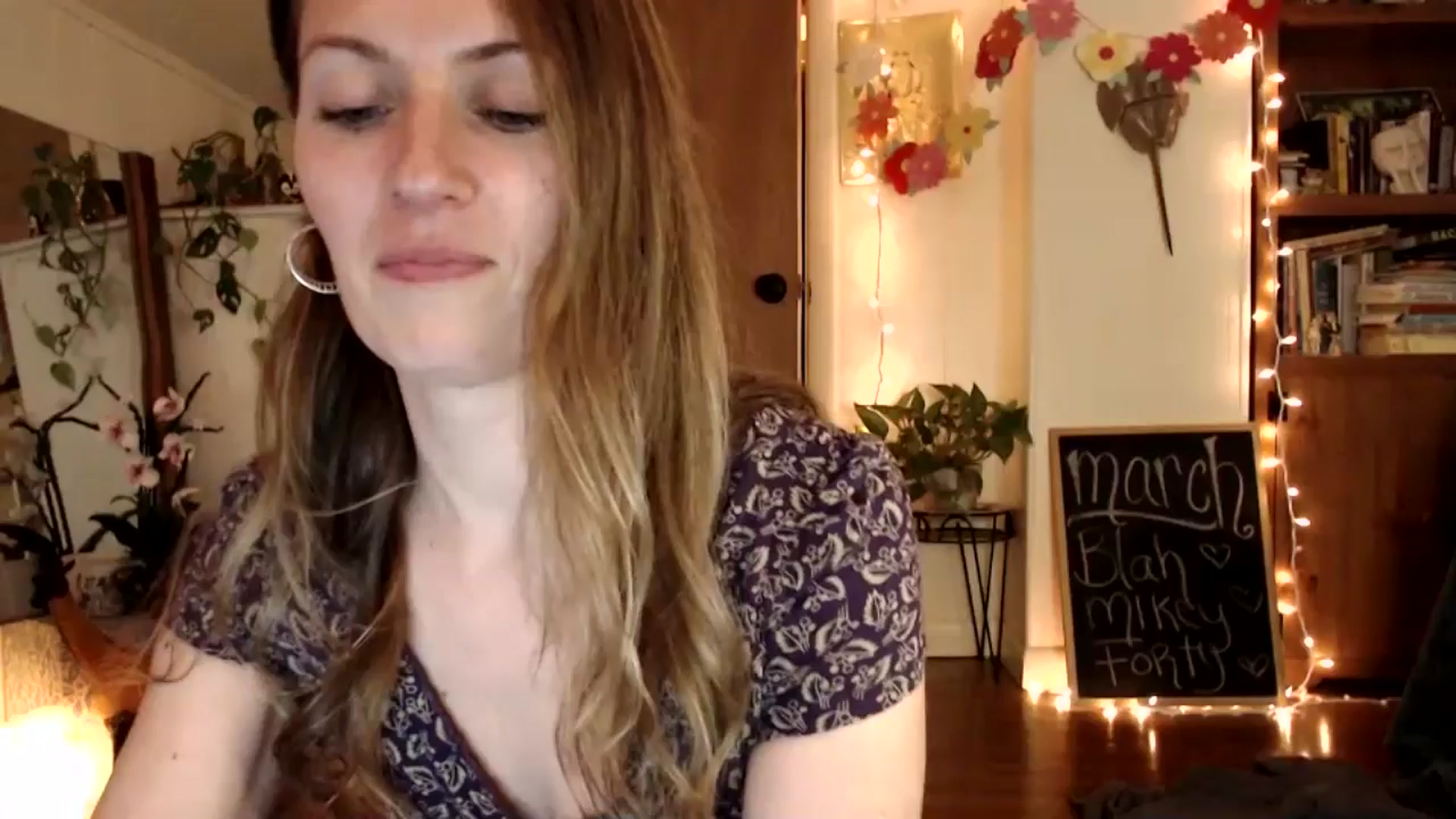 Gallery image thumbnail from WildflowerEm's myfreecams stream on, 03/29/2025, 23:41 image 1 of 20