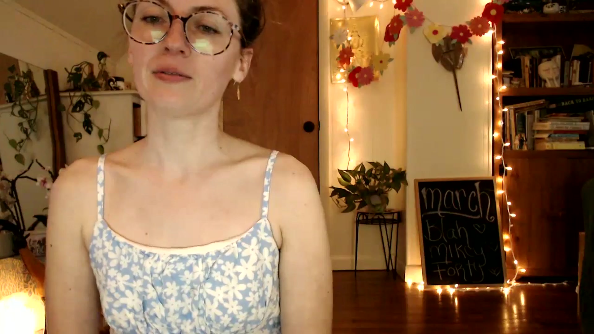 Gallery image thumbnail from WildflowerEm's myfreecams stream on, 03/30/2025, 21:31 image 20 of 20