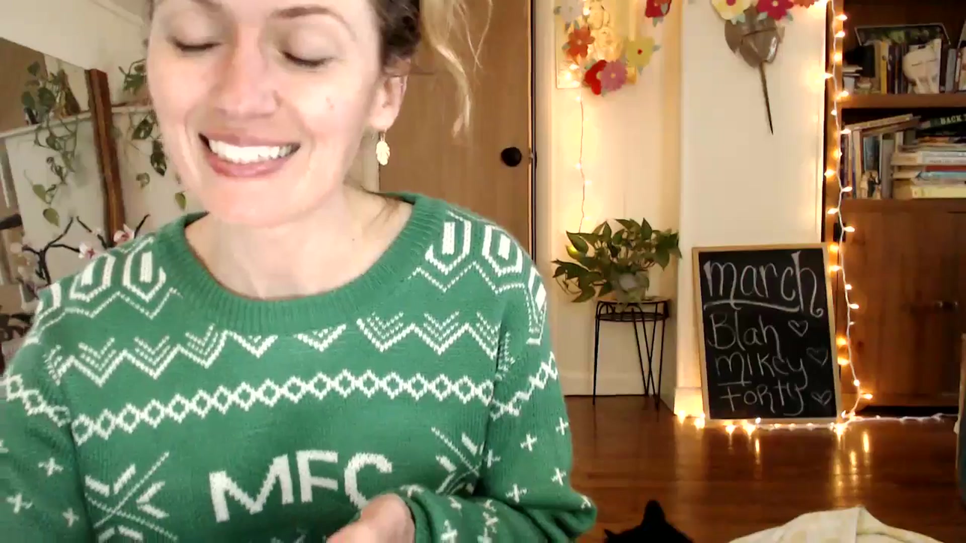 Gallery image thumbnail from WildflowerEm's myfreecams stream on, 03/30/2025, 21:31 image 3 of 20