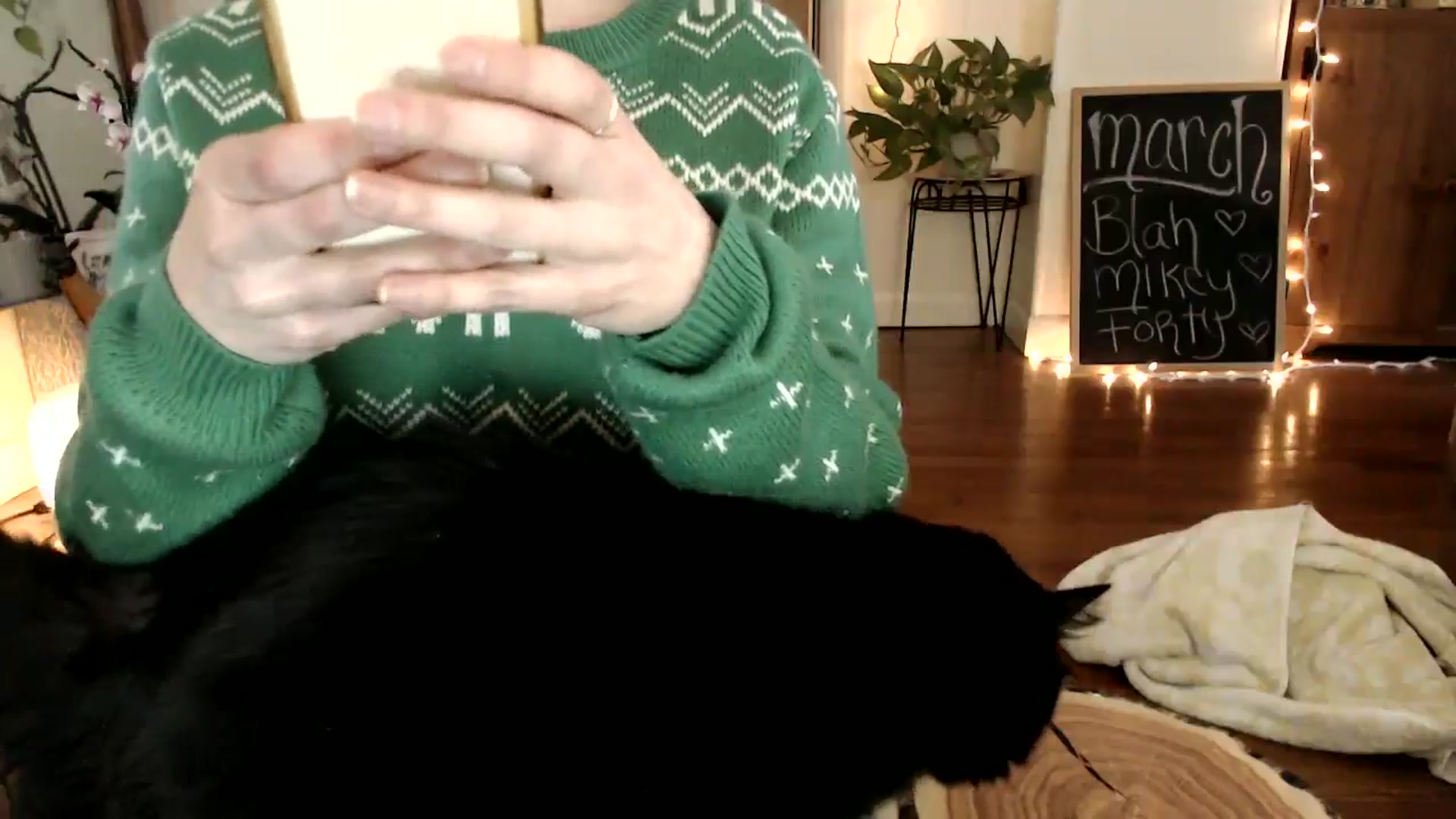 Gallery image thumbnail from WildflowerEm's myfreecams stream on, 03/30/2025, 21:31 image 2 of 20
