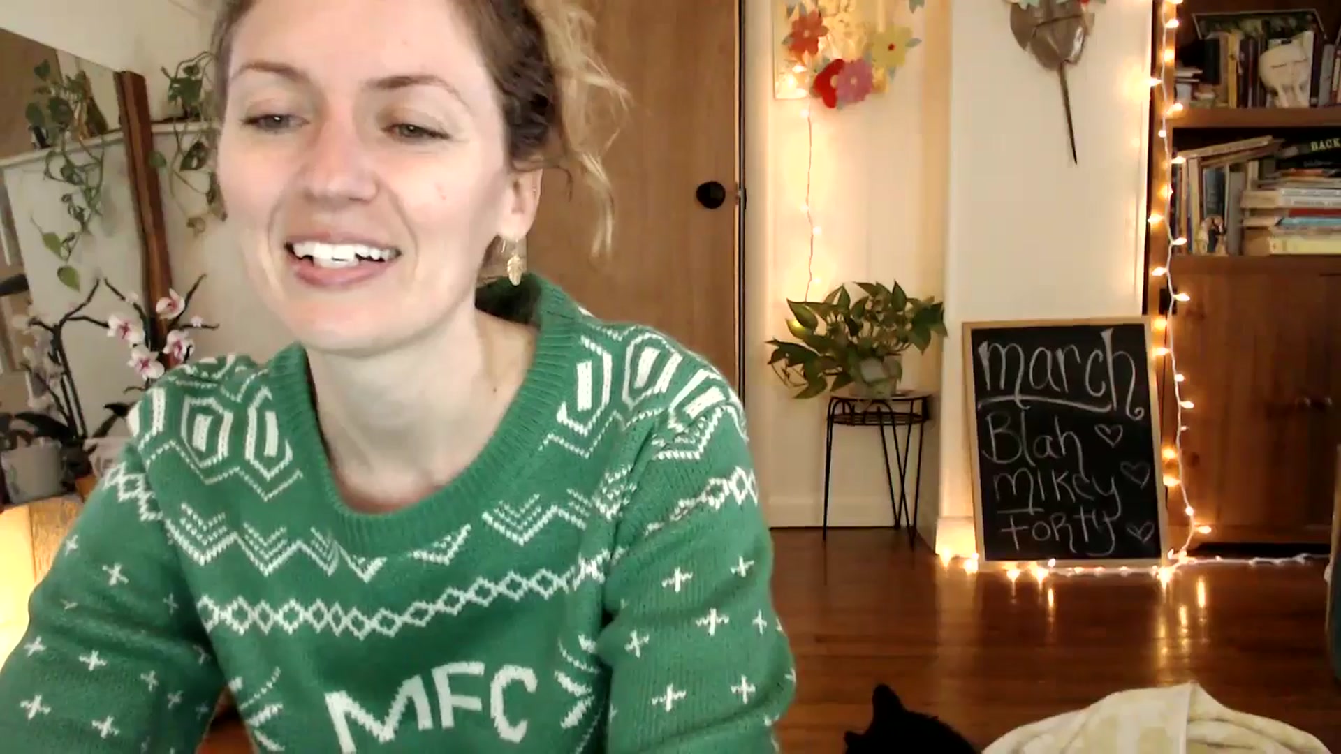 Gallery image thumbnail from WildflowerEm's myfreecams stream on, 03/30/2025, 21:31 image 4 of 20