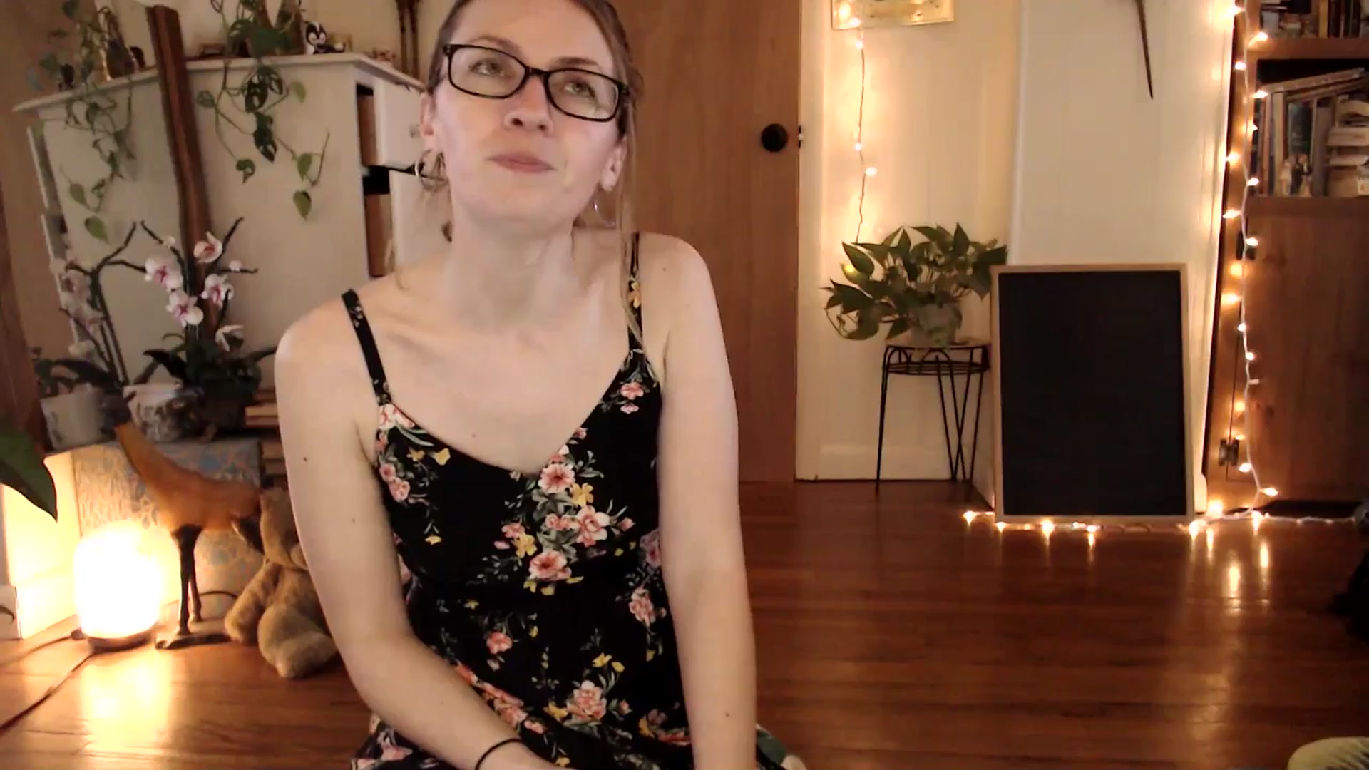 Gallery image thumbnail from WildflowerEm's myfreecams stream on, 04/06/2025, 22:33 image 4 of 20