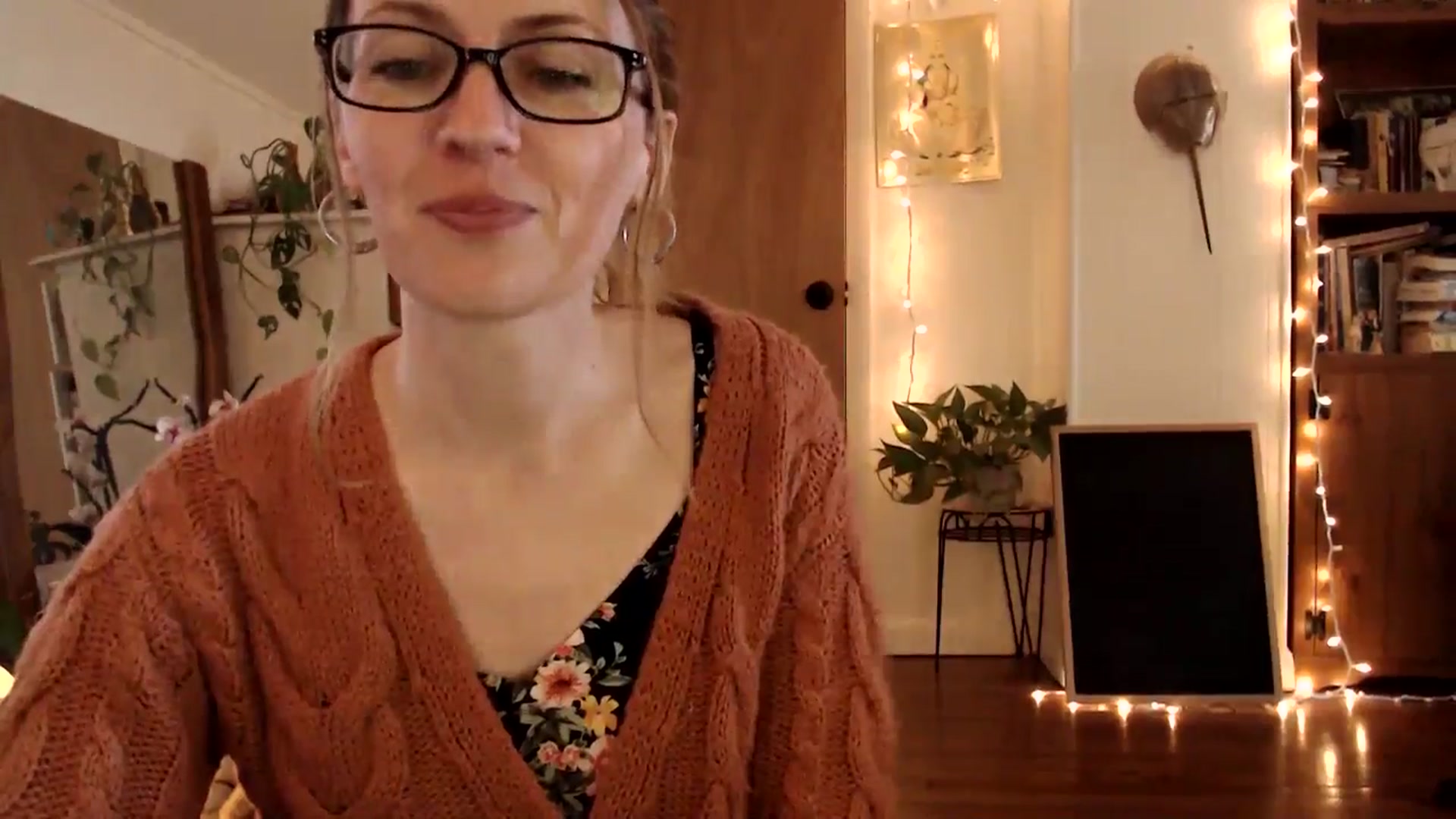 Gallery image thumbnail from WildflowerEm's myfreecams stream on, 04/06/2025, 22:33 image 3 of 20