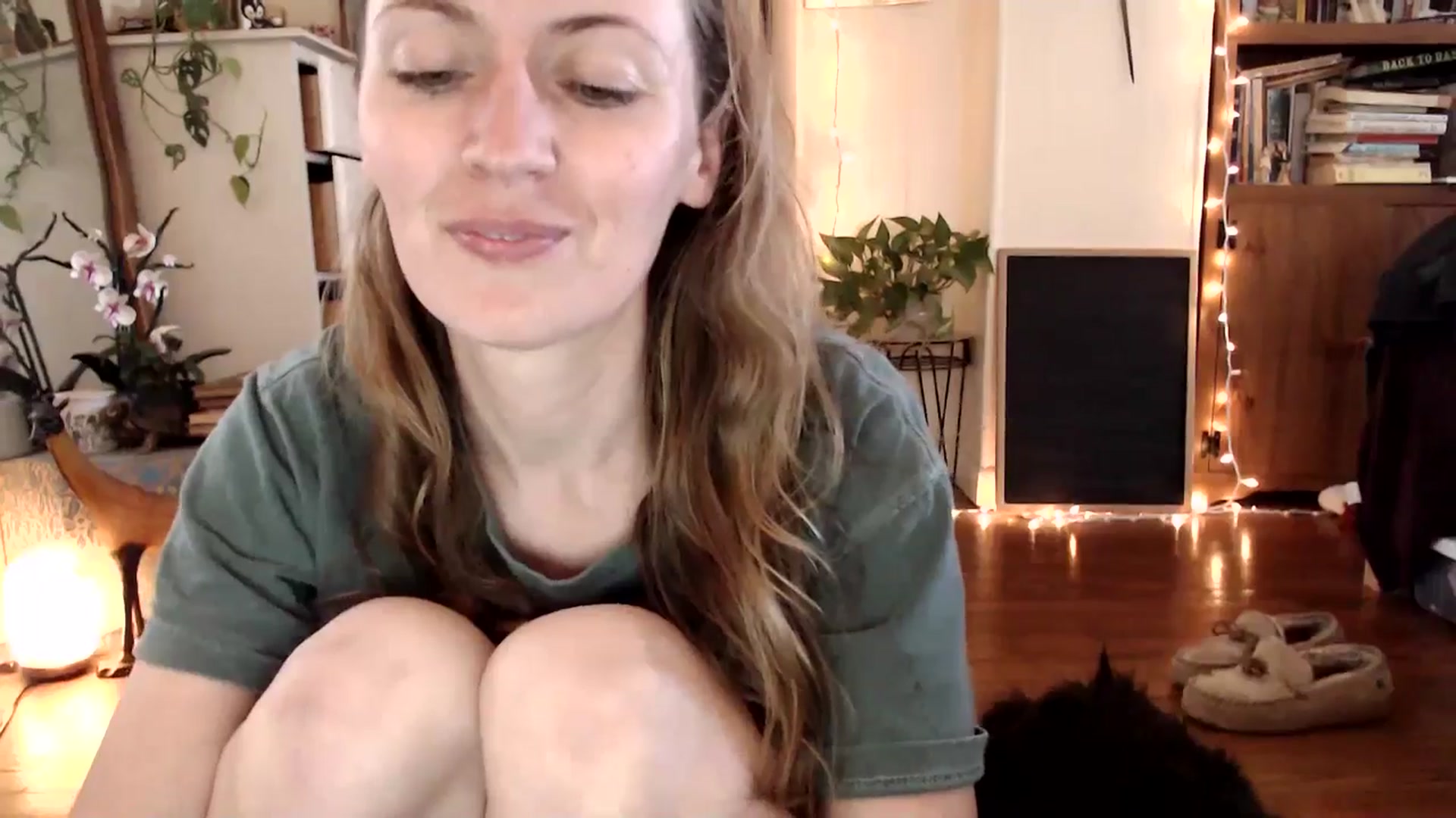 Gallery image thumbnail from WildflowerEm's myfreecams stream on, 04/10/2025, 19:18 image 17 of 20