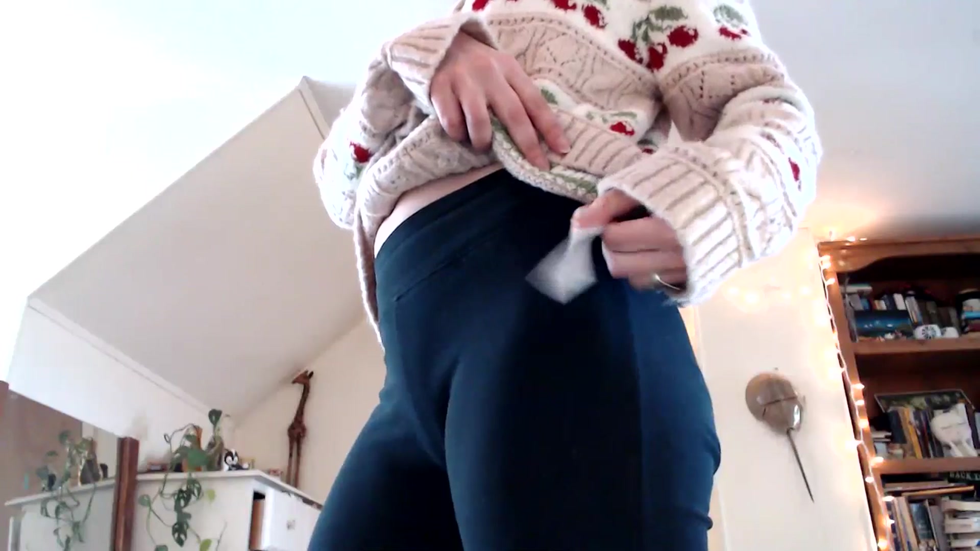 Gallery image thumbnail from WildflowerEm's myfreecams stream on, 04/15/2025, 20:13 image 18 of 20