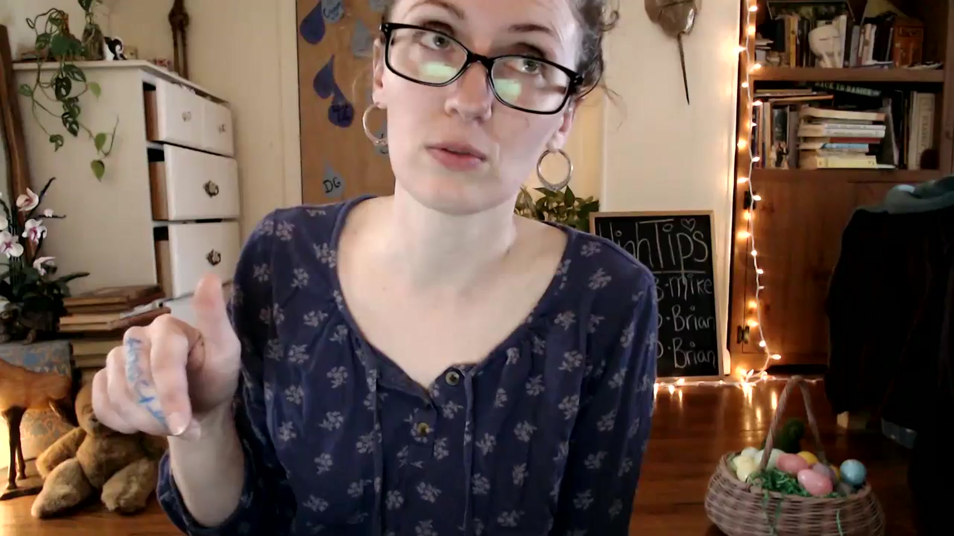 Gallery image thumbnail from WildflowerEm's myfreecams stream on, 04/19/2025, 22:22 image 7 of 20