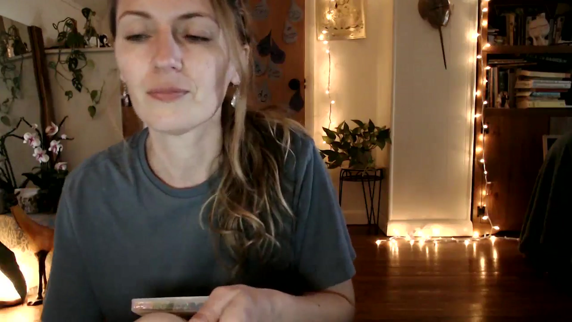 Gallery image thumbnail from WildflowerEm's myfreecams stream on, 04/27/2025, 22:49 image 5 of 20