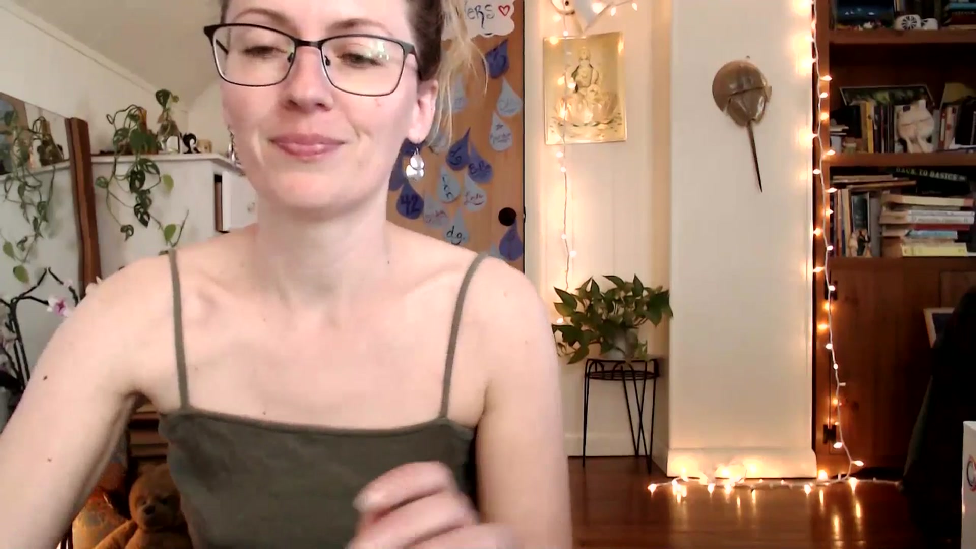 Gallery image thumbnail from WildflowerEm's myfreecams stream on, 04/29/2025, 17:56 image 3 of 20