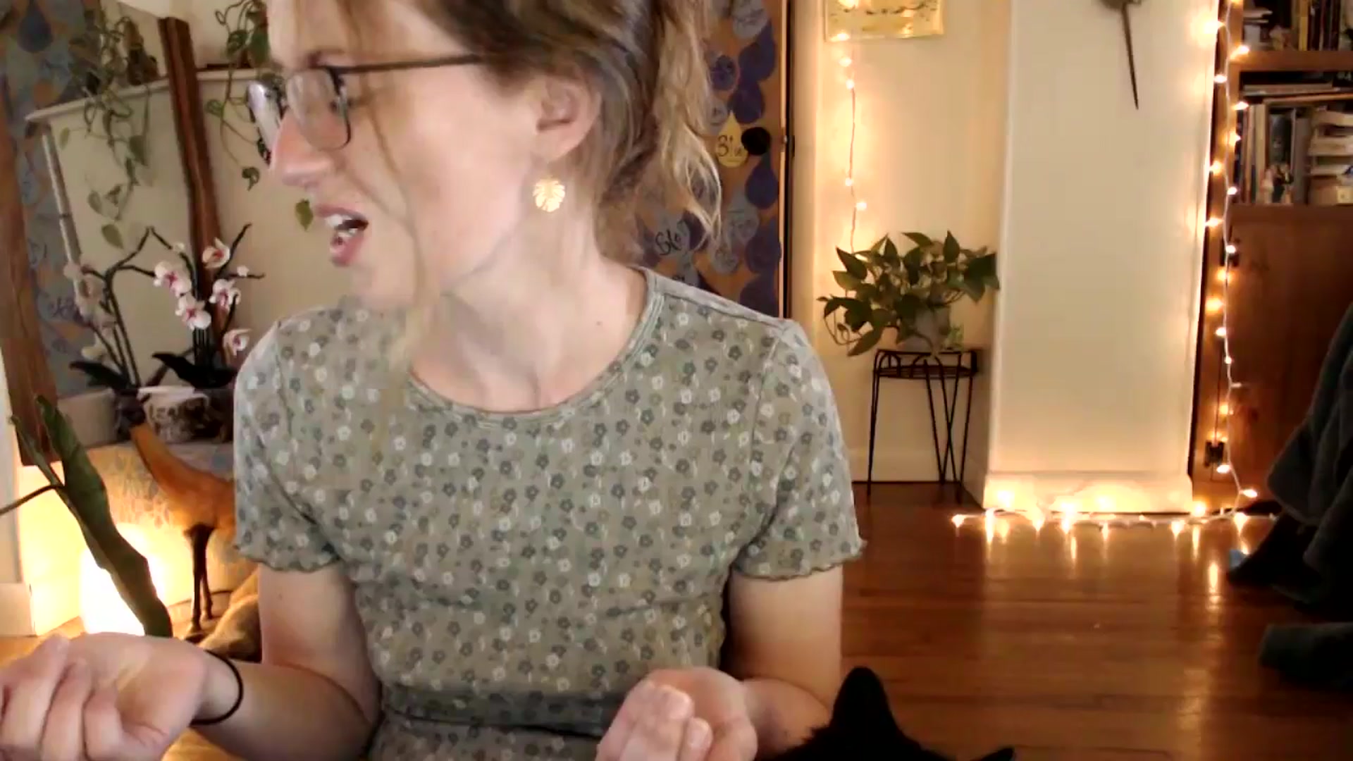 Gallery image thumbnail from WildflowerEm's myfreecams stream on, 05/04/2025, 22:42 image 4 of 20