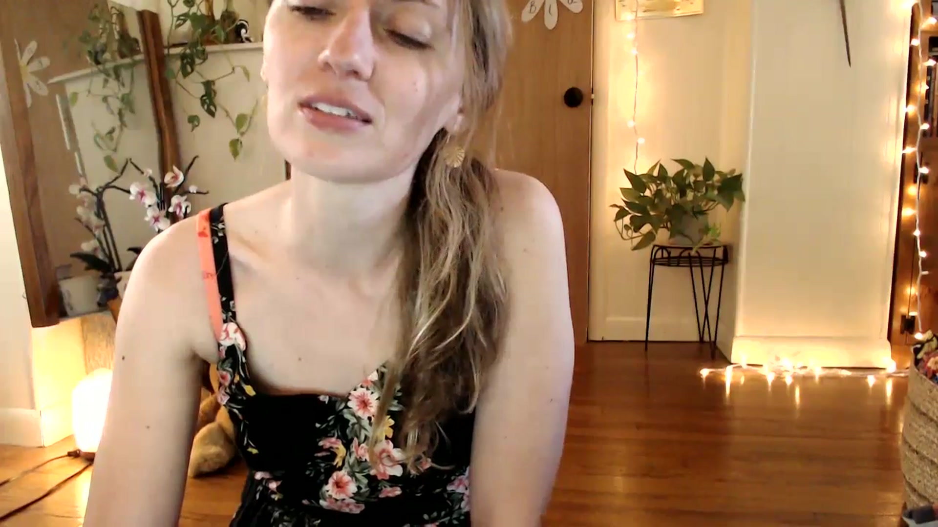 Gallery image thumbnail from WildflowerEm's myfreecams stream on, 05/10/2025, 21:59 image 2 of 20