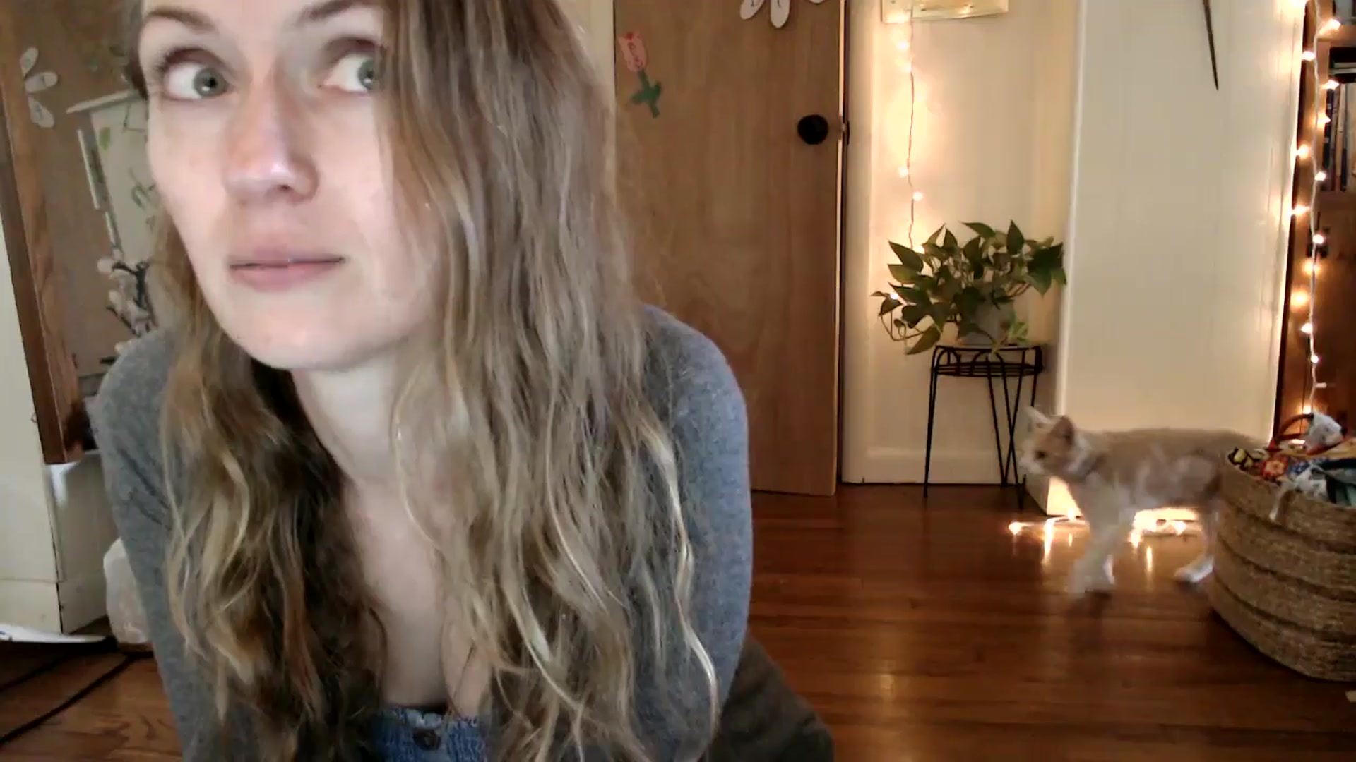 Gallery image thumbnail from WildflowerEm's myfreecams stream on, 05/13/2025, 18:33 image 10 of 20