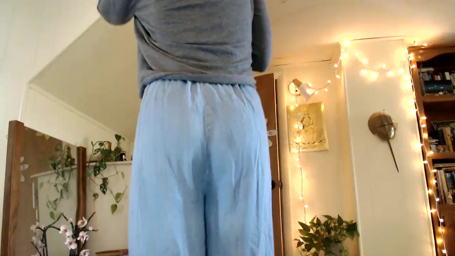 Gallery image thumbnail from WildflowerEm's myfreecams stream on, 05/13/2025, 18:33 image 14 of 20