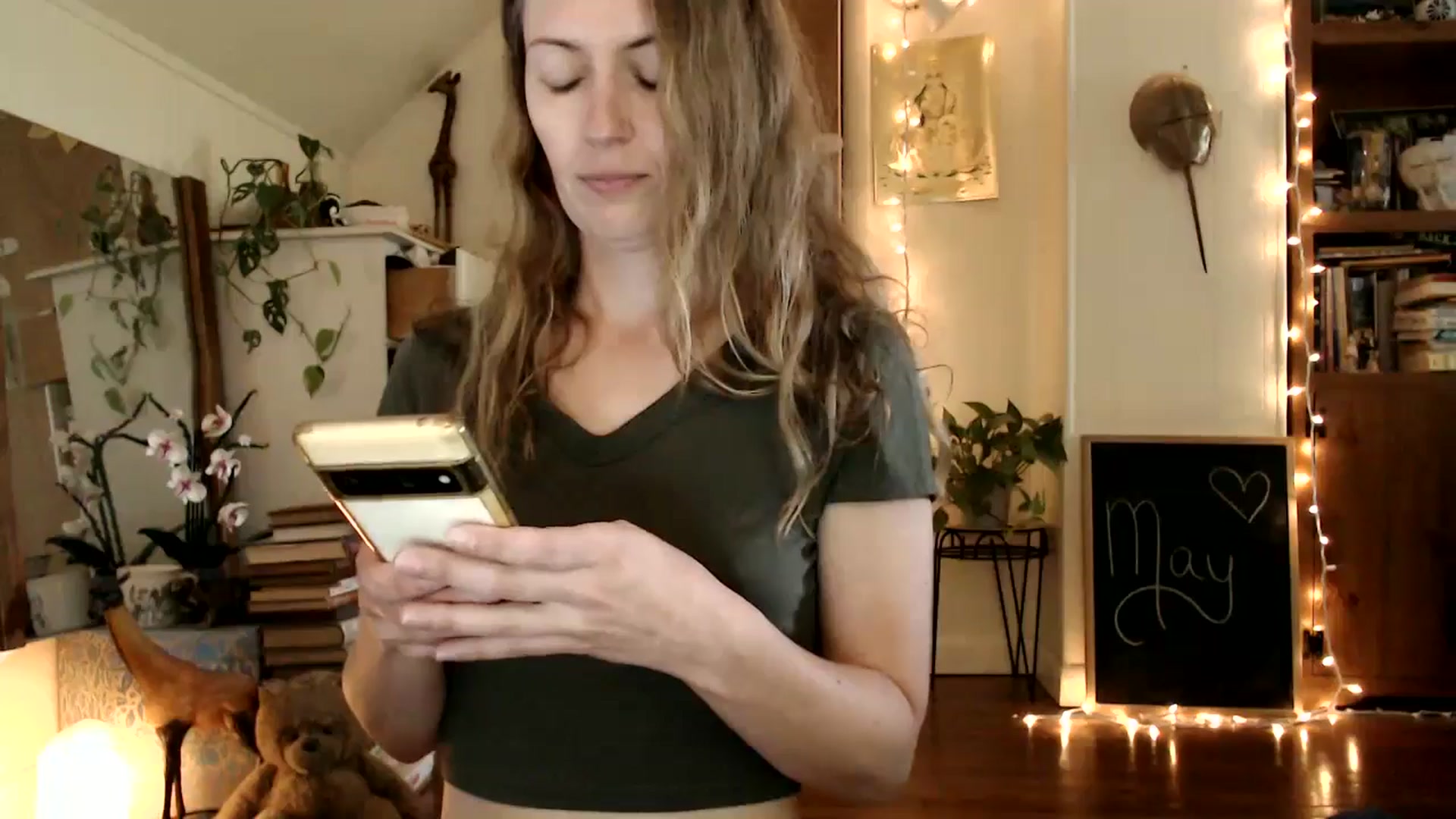 Gallery image thumbnail from WildflowerEm's myfreecams stream on, 05/15/2025, 19:15 image 8 of 20