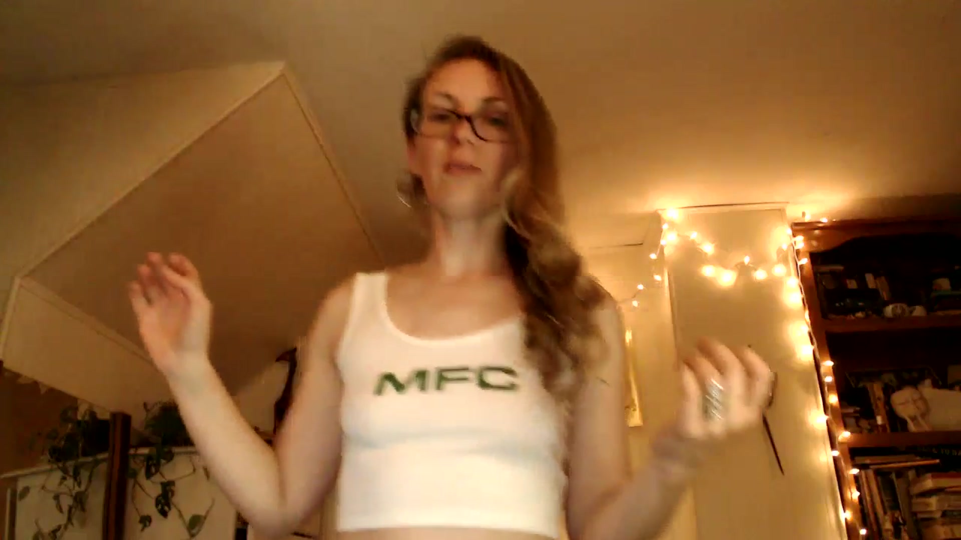 Gallery image thumbnail from WildflowerEm's myfreecams stream on, 05/26/2025, 01:47 image 16 of 20