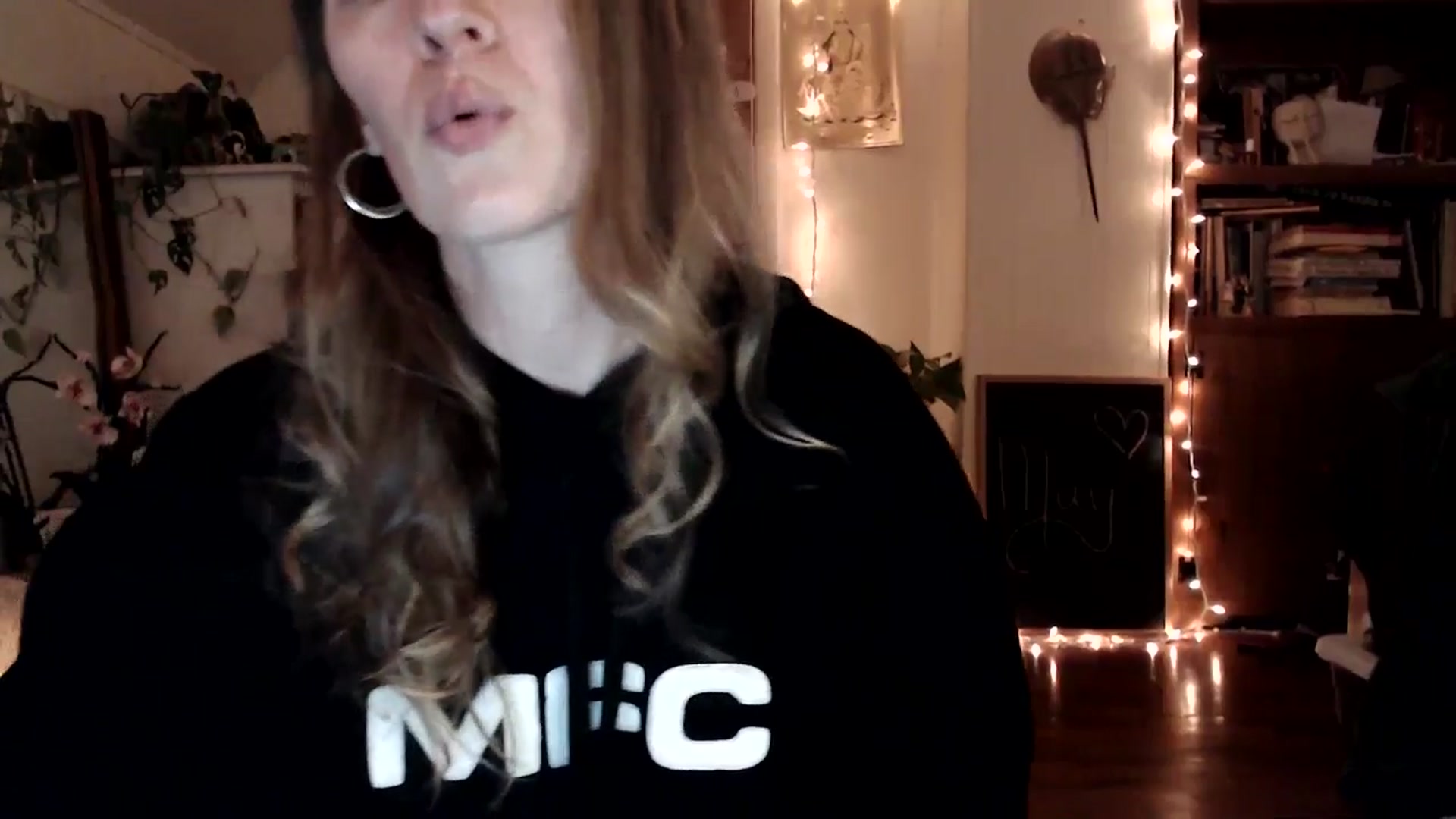 Gallery image thumbnail from WildflowerEm's myfreecams stream on, 05/26/2025, 01:47 image 4 of 20
