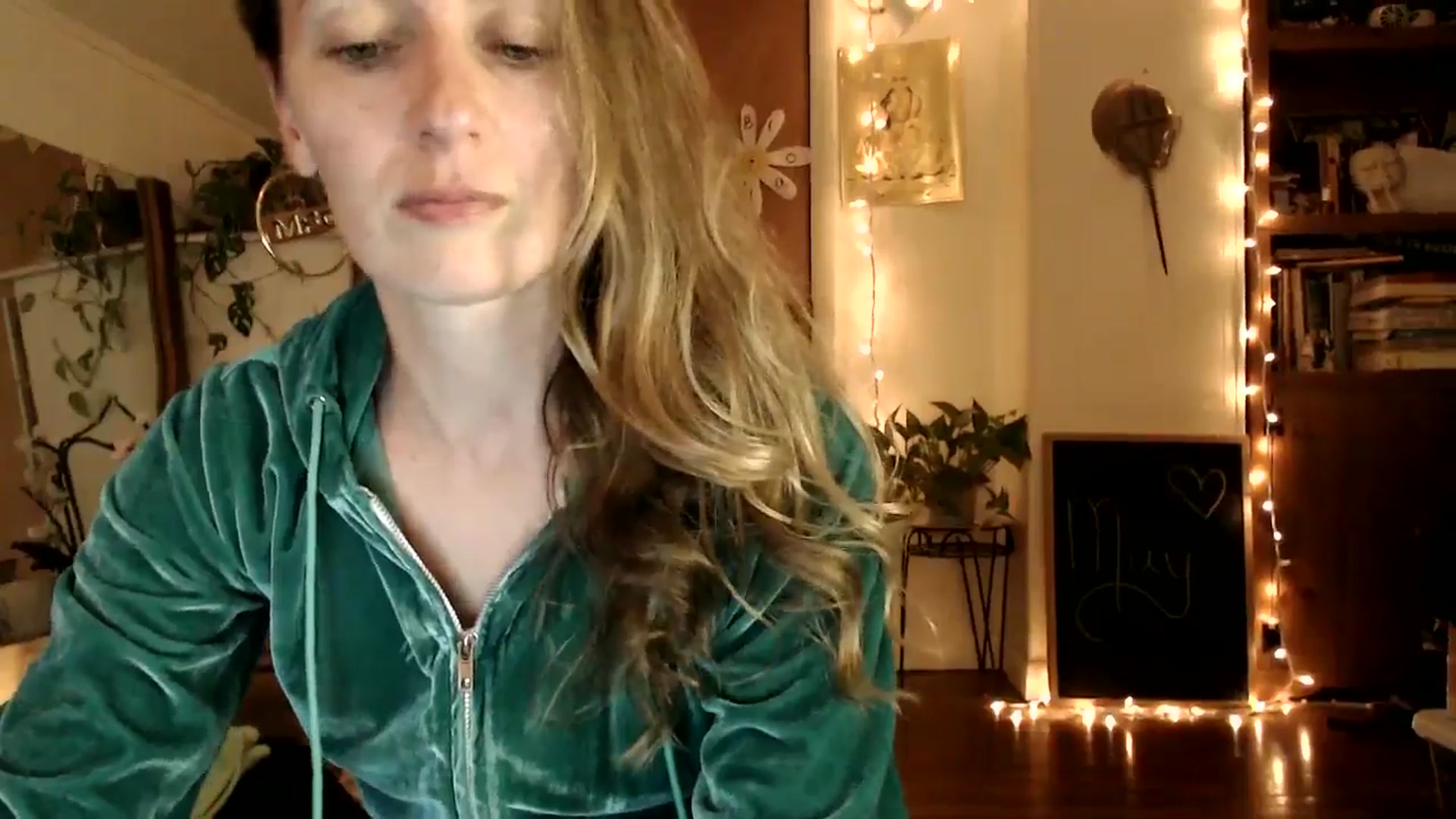 Gallery image thumbnail from WildflowerEm's myfreecams stream on, 05/26/2025, 01:47 image 9 of 20