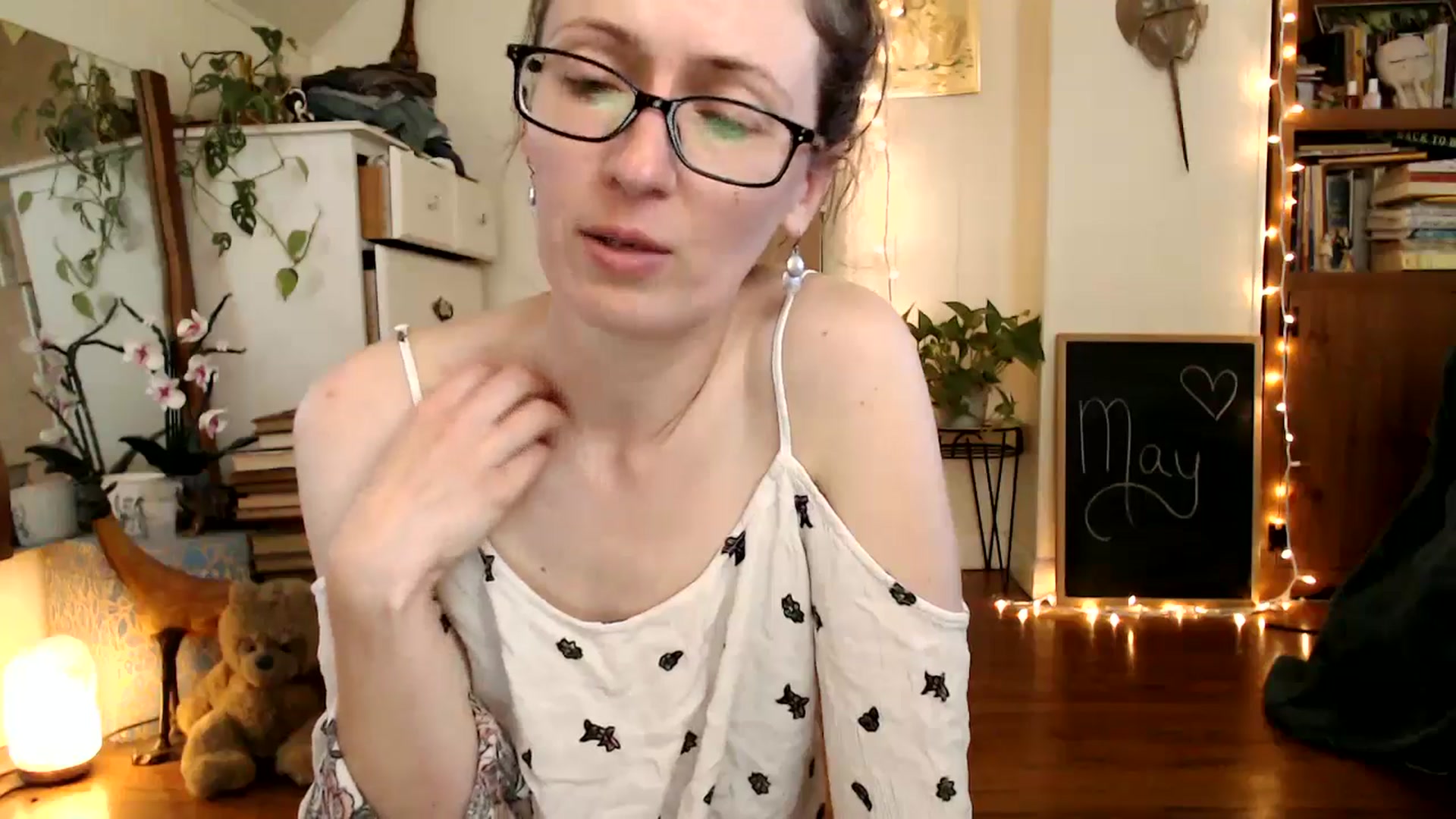 Gallery image thumbnail from WildflowerEm's myfreecams stream on, 05/27/2025, 19:12 image 4 of 20
