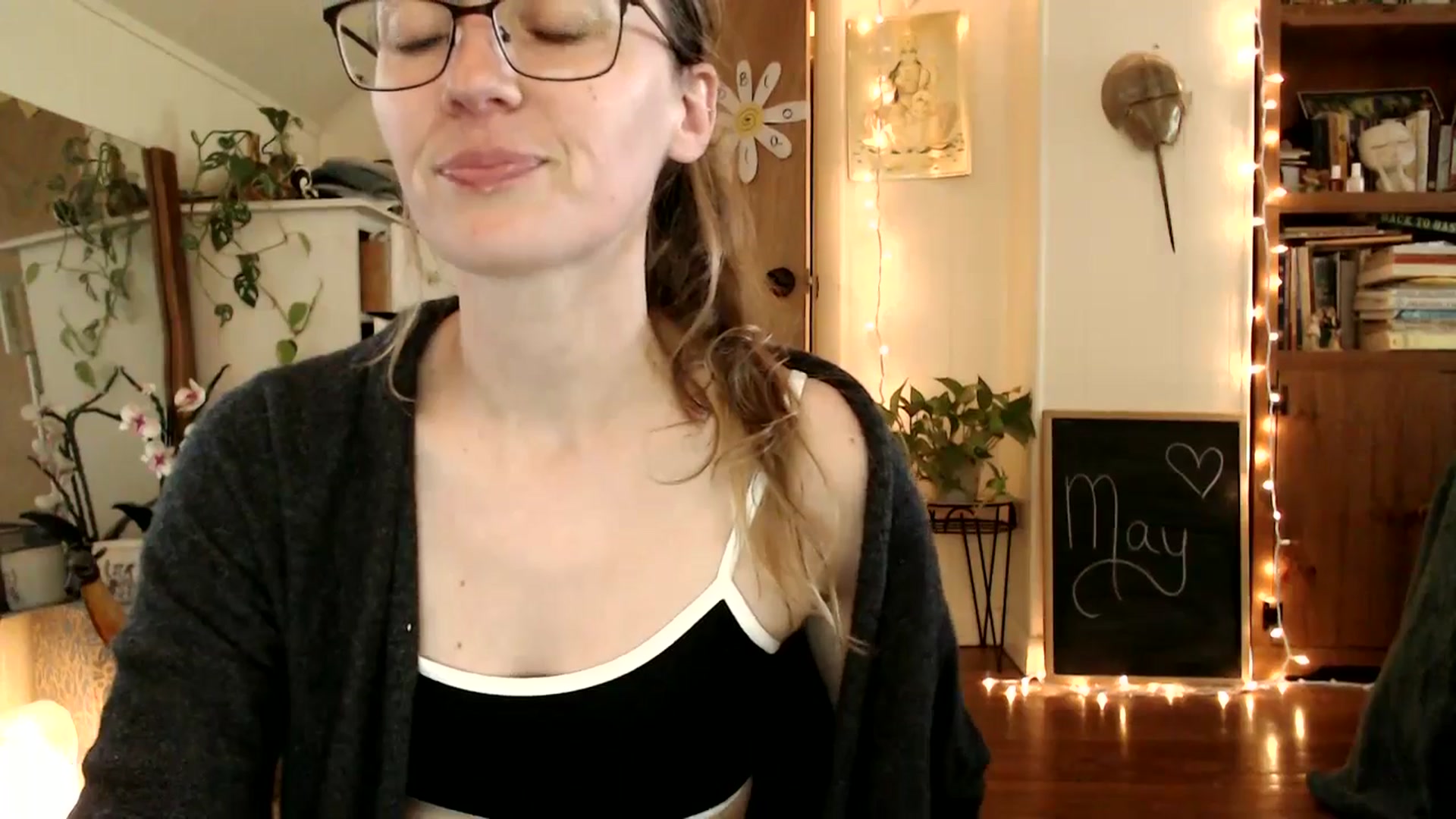 Gallery image thumbnail from WildflowerEm's myfreecams stream on, 05/29/2025, 19:20 image 2 of 20