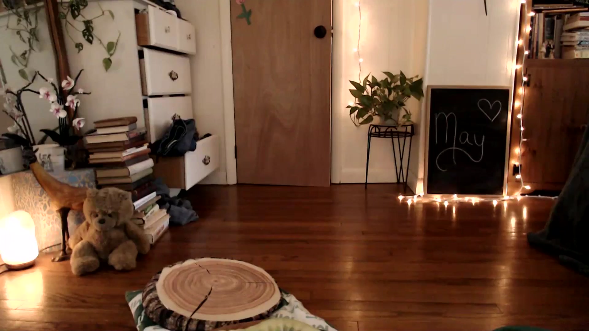 Gallery image thumbnail from WildflowerEm's myfreecams stream on, 05/29/2025, 19:20 image 9 of 20
