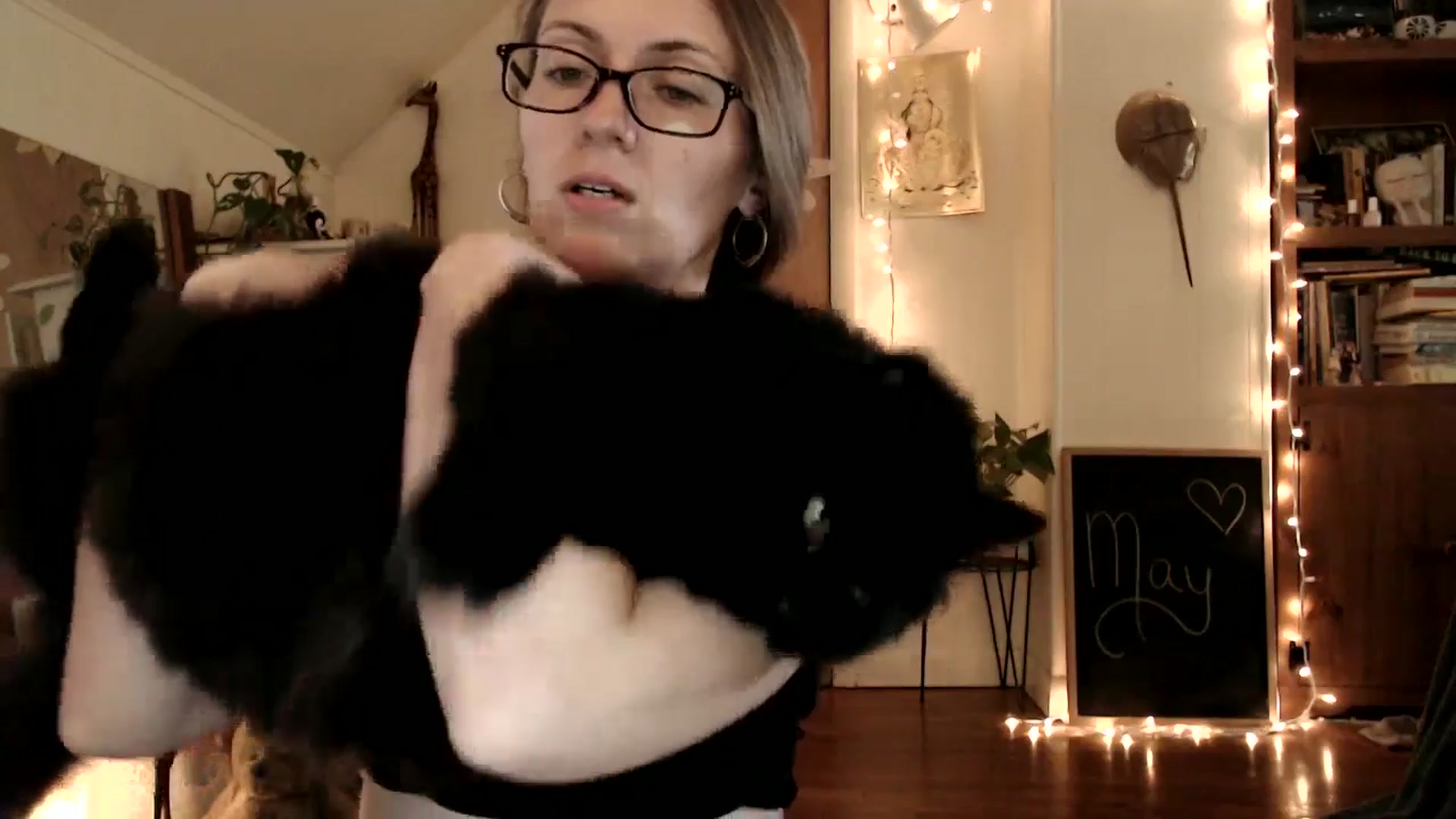 Gallery image thumbnail from WildflowerEm's myfreecams stream on, 05/31/2025, 21:54 image 11 of 20