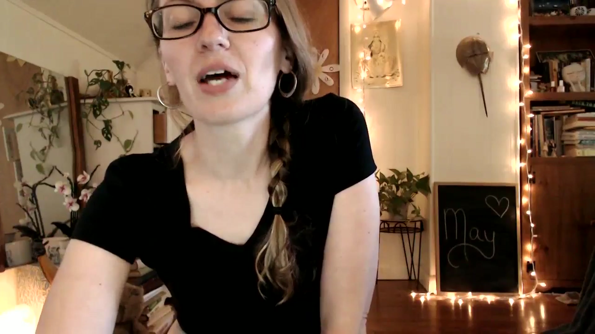 Gallery image thumbnail from WildflowerEm's myfreecams stream on, 05/31/2025, 21:54 image 5 of 20