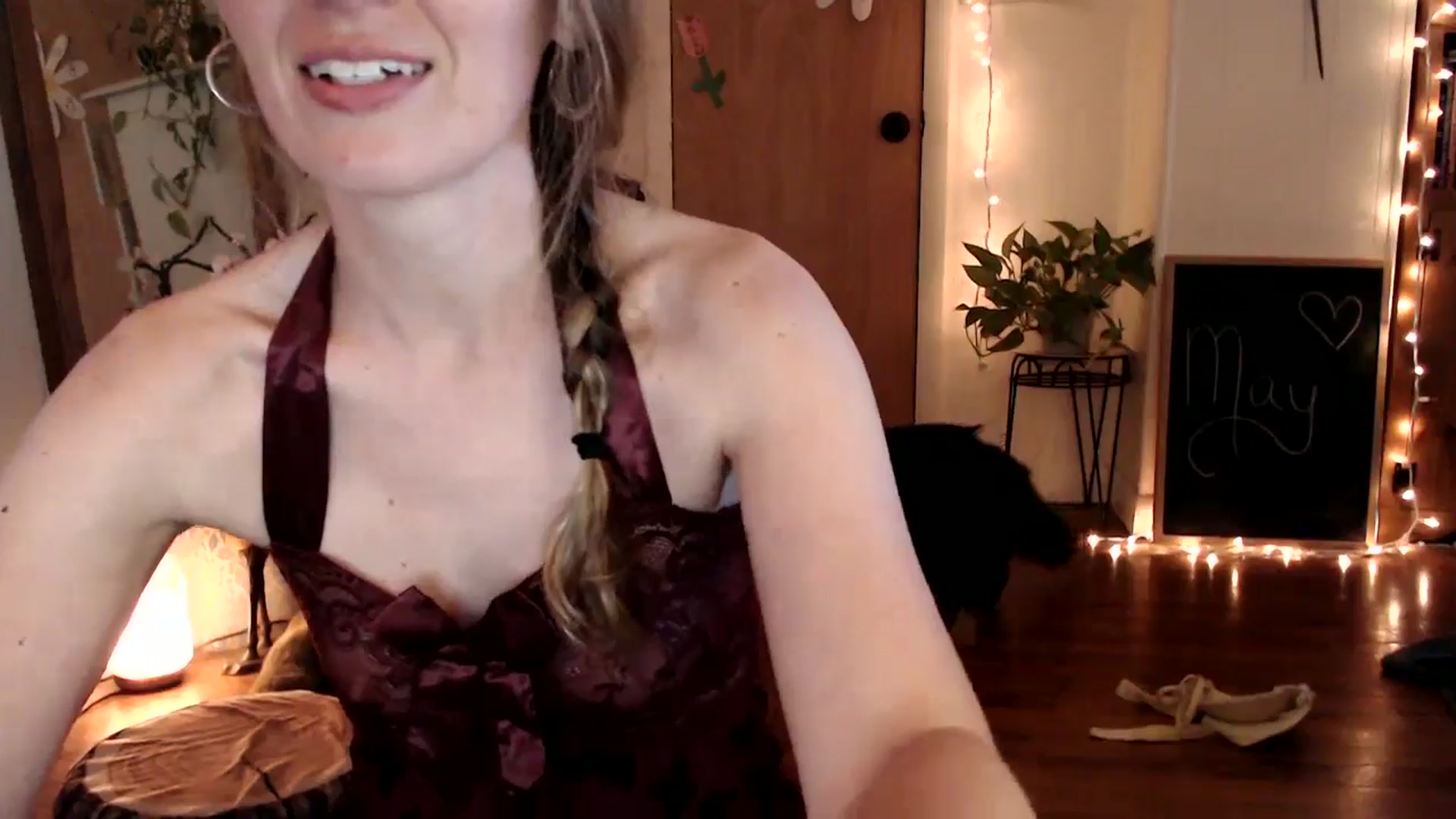 Gallery image thumbnail from WildflowerEm's myfreecams stream on, 05/31/2025, 23:20 image 5 of 20
