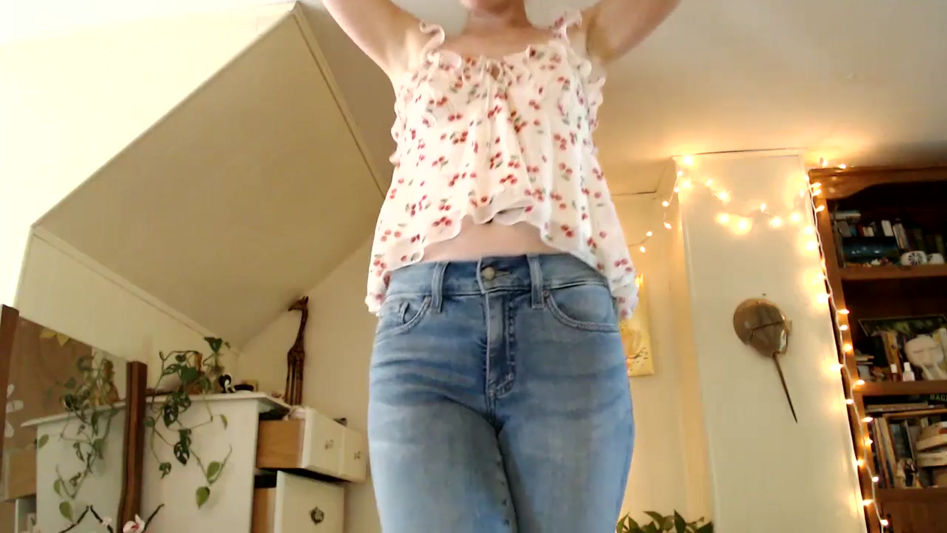 Gallery image thumbnail from WildflowerEm's myfreecams stream on, 06/03/2025, 19:19 image 17 of 20