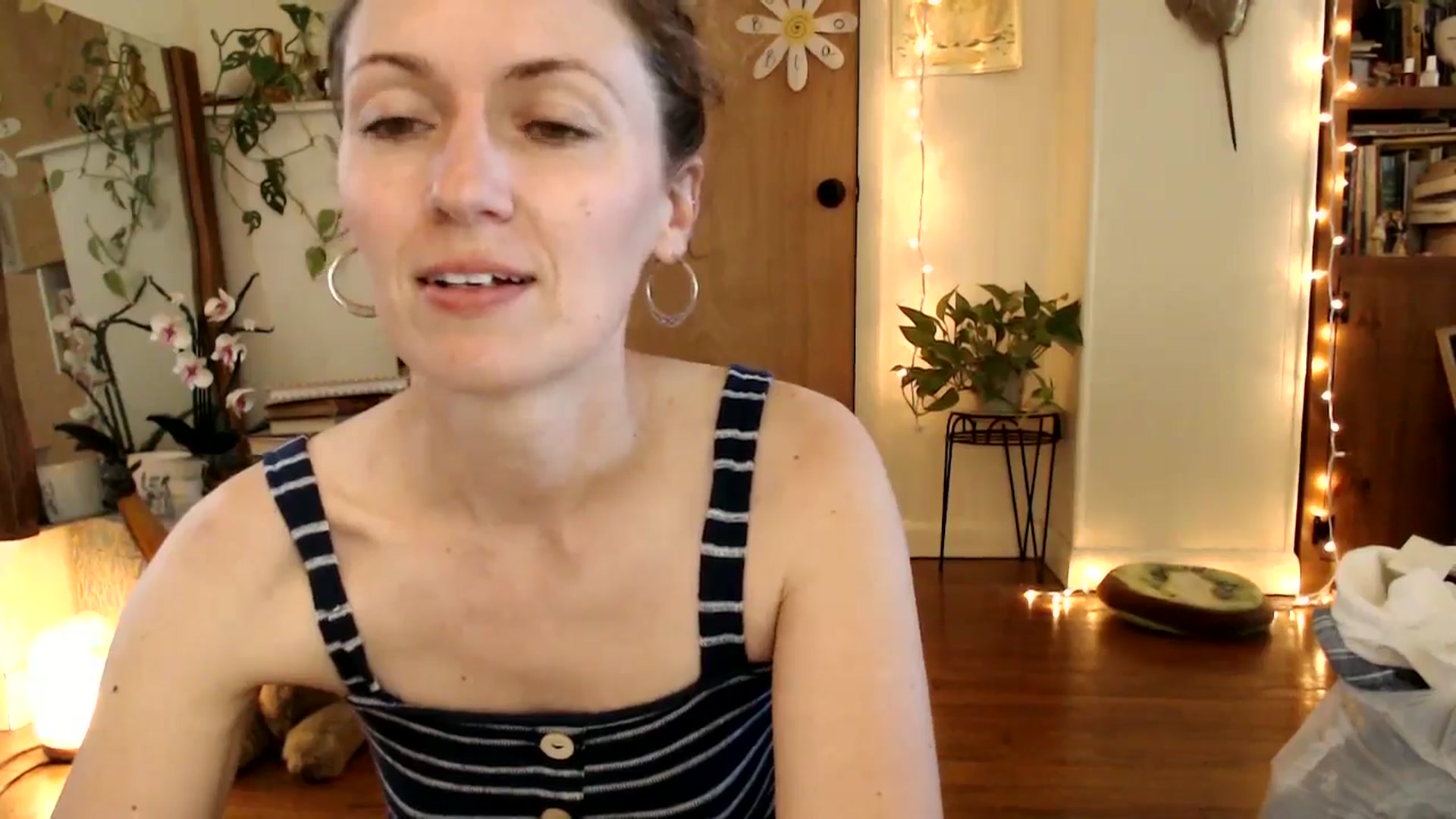 Gallery image thumbnail from WildflowerEm's myfreecams stream on, 06/03/2025, 19:19 image 4 of 20